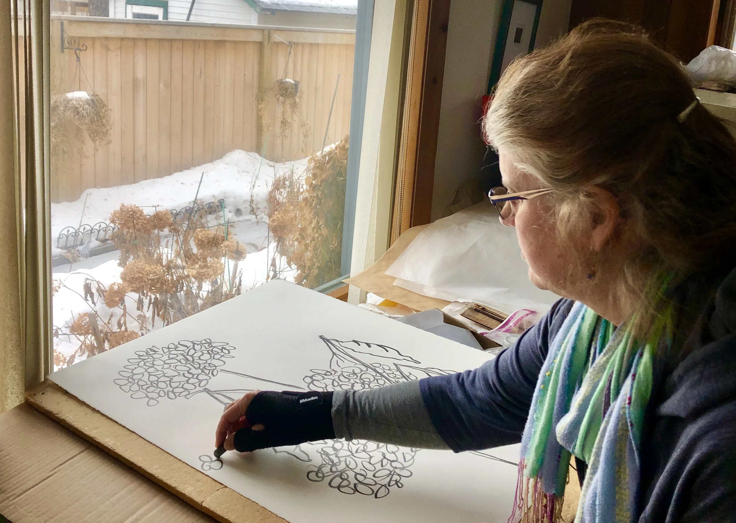 4_KC_drawinghydrangeasinstudio_WINTER_2020.JPG