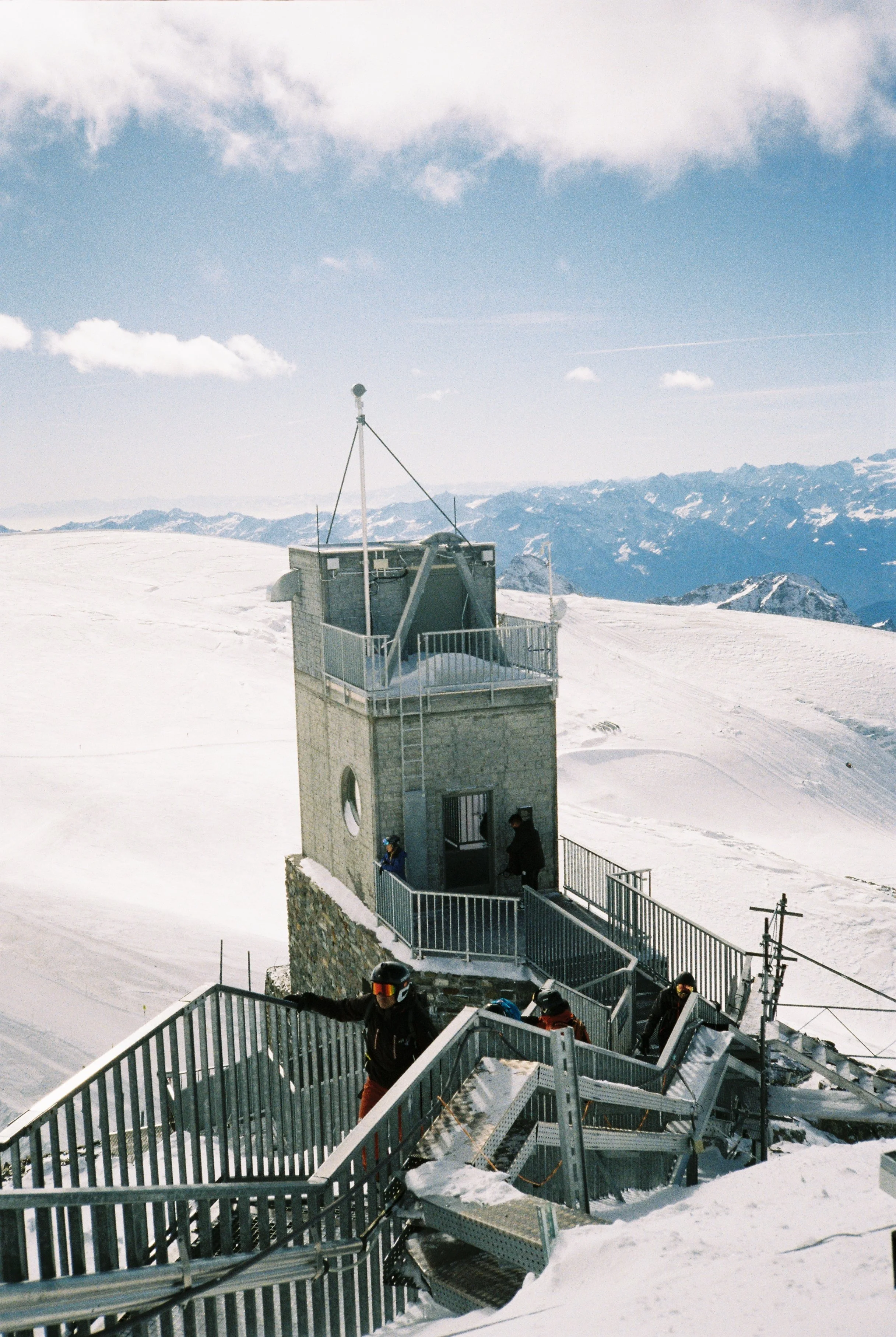 R1-01819-0019.JPG