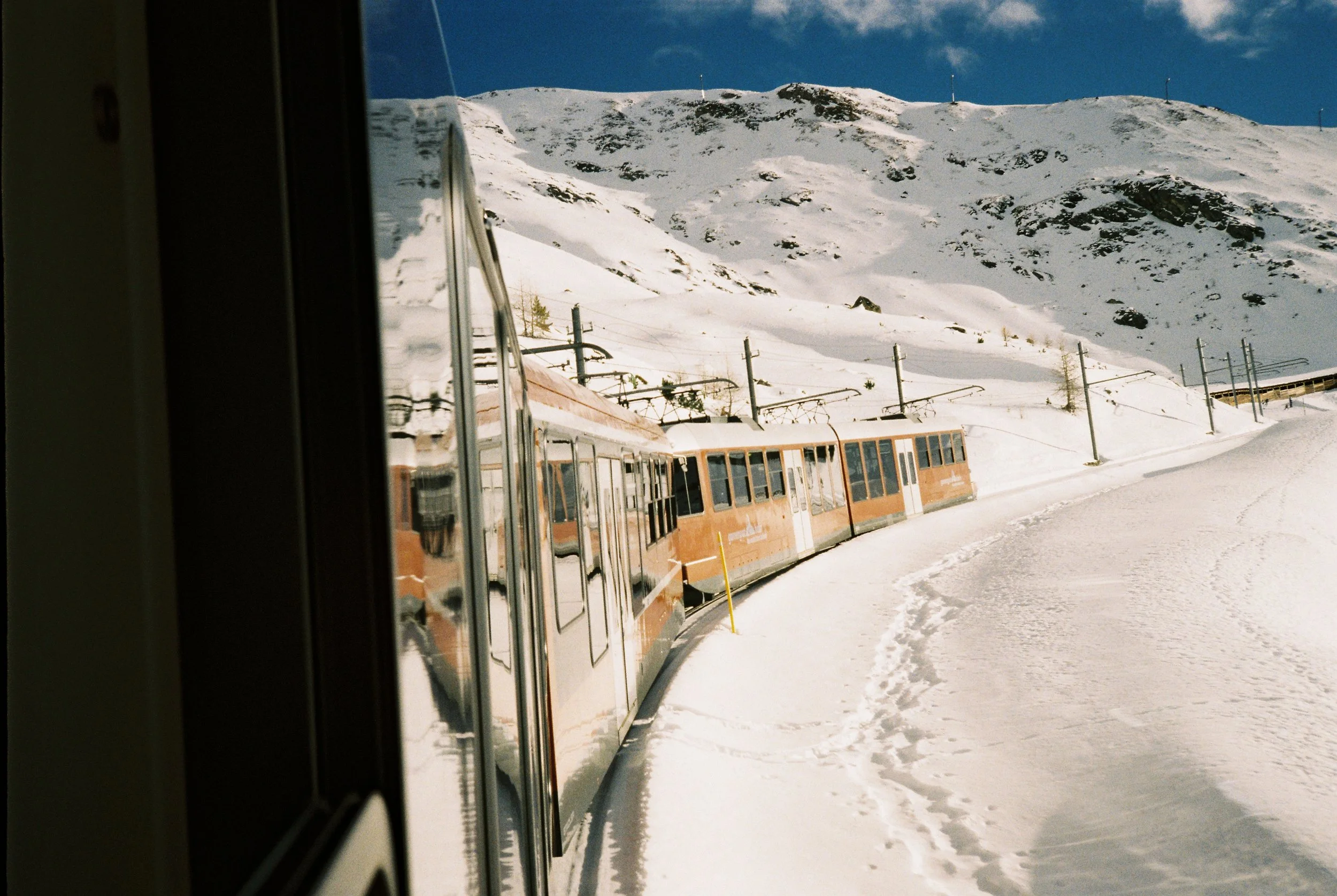 R1-01819-0010.JPG