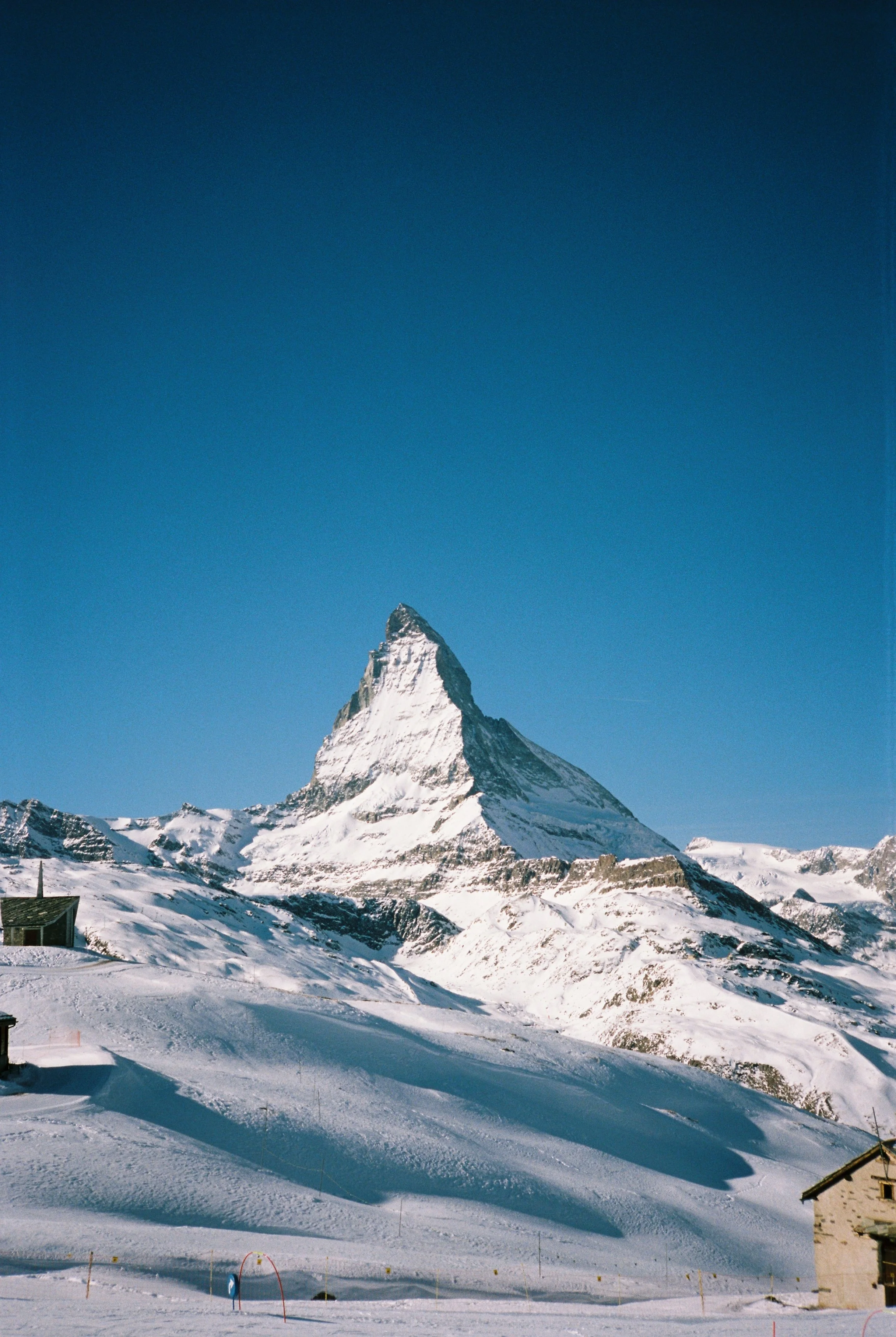 R1-01821-024A.JPG