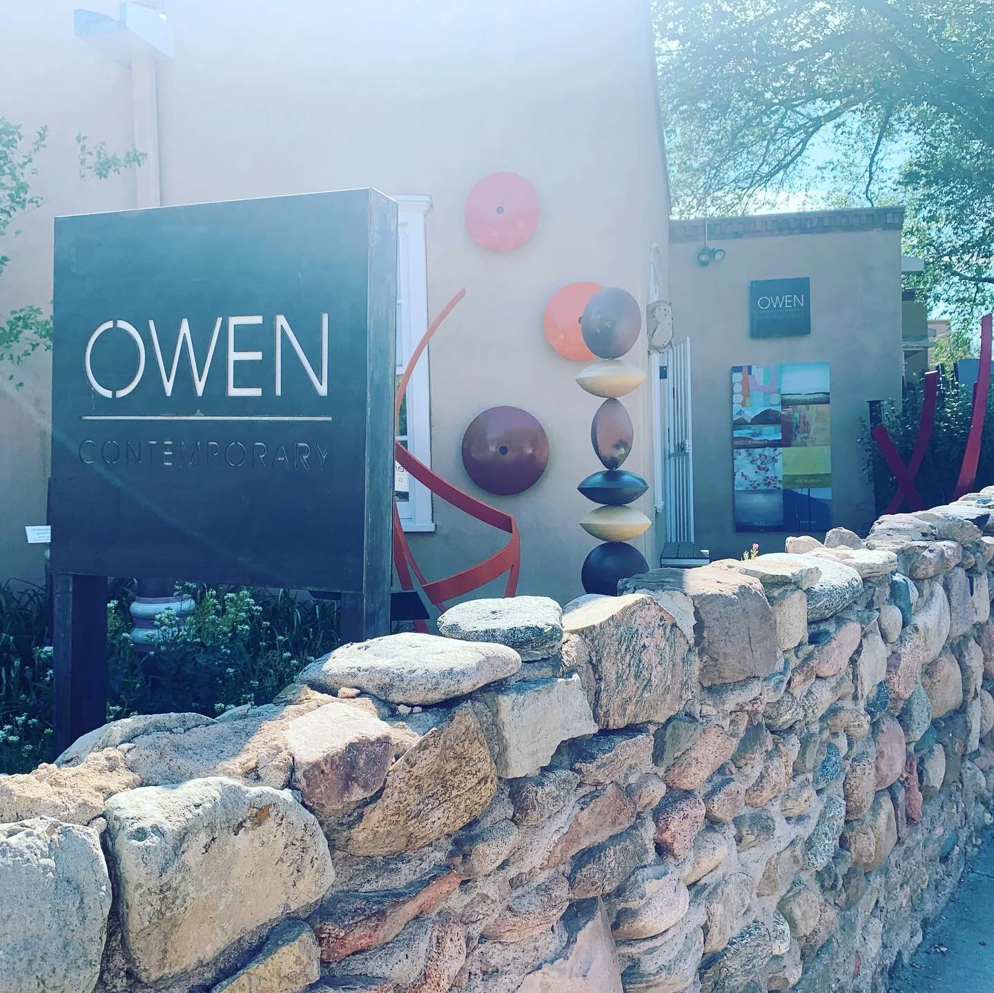 Delivering pieces to Tim Owen&rsquo;s beautiful @owencontemporary on Canyon Rd in Santa Fe ☀️