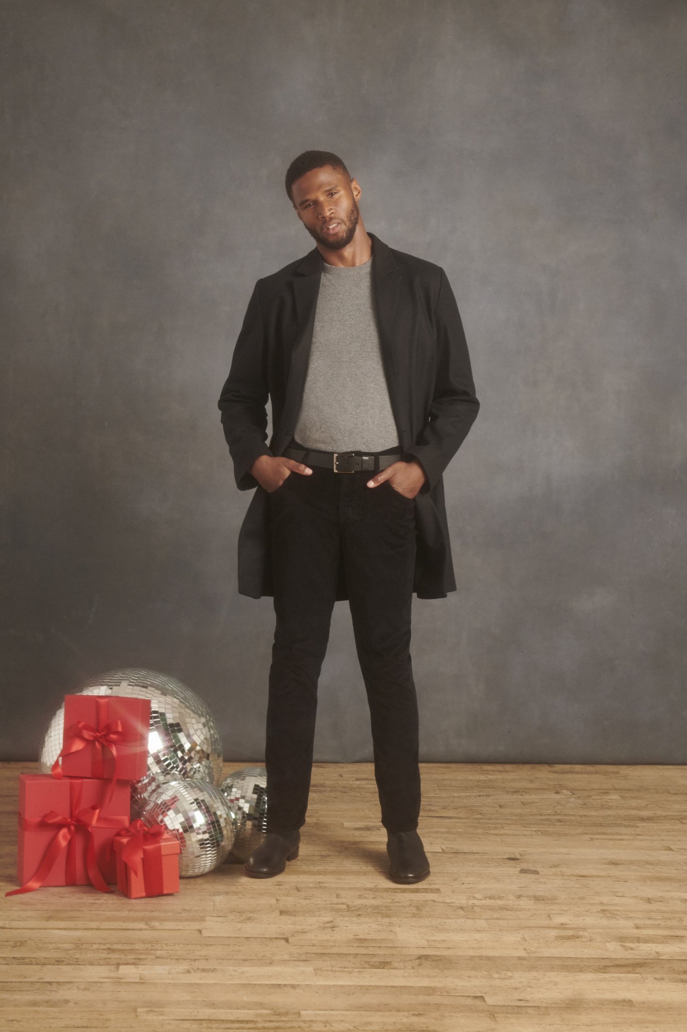 7 FOR ALL MANKIND HOLIDAY GIFT GUIDE 
