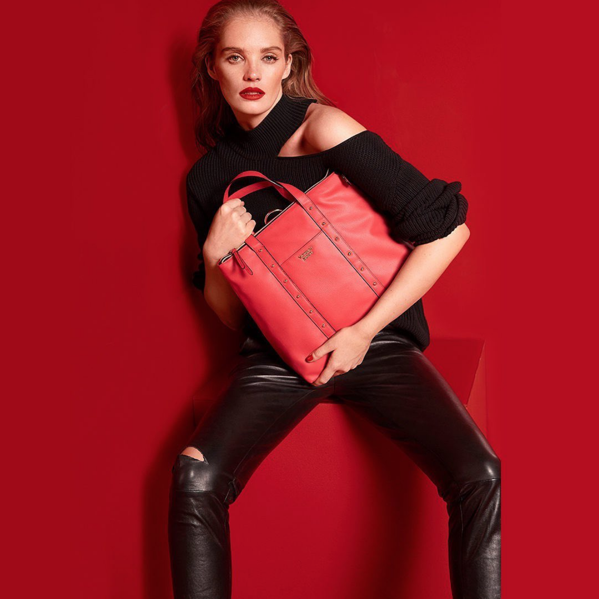 victoria-secret-f19-vsb-bombshell-intense-6.png