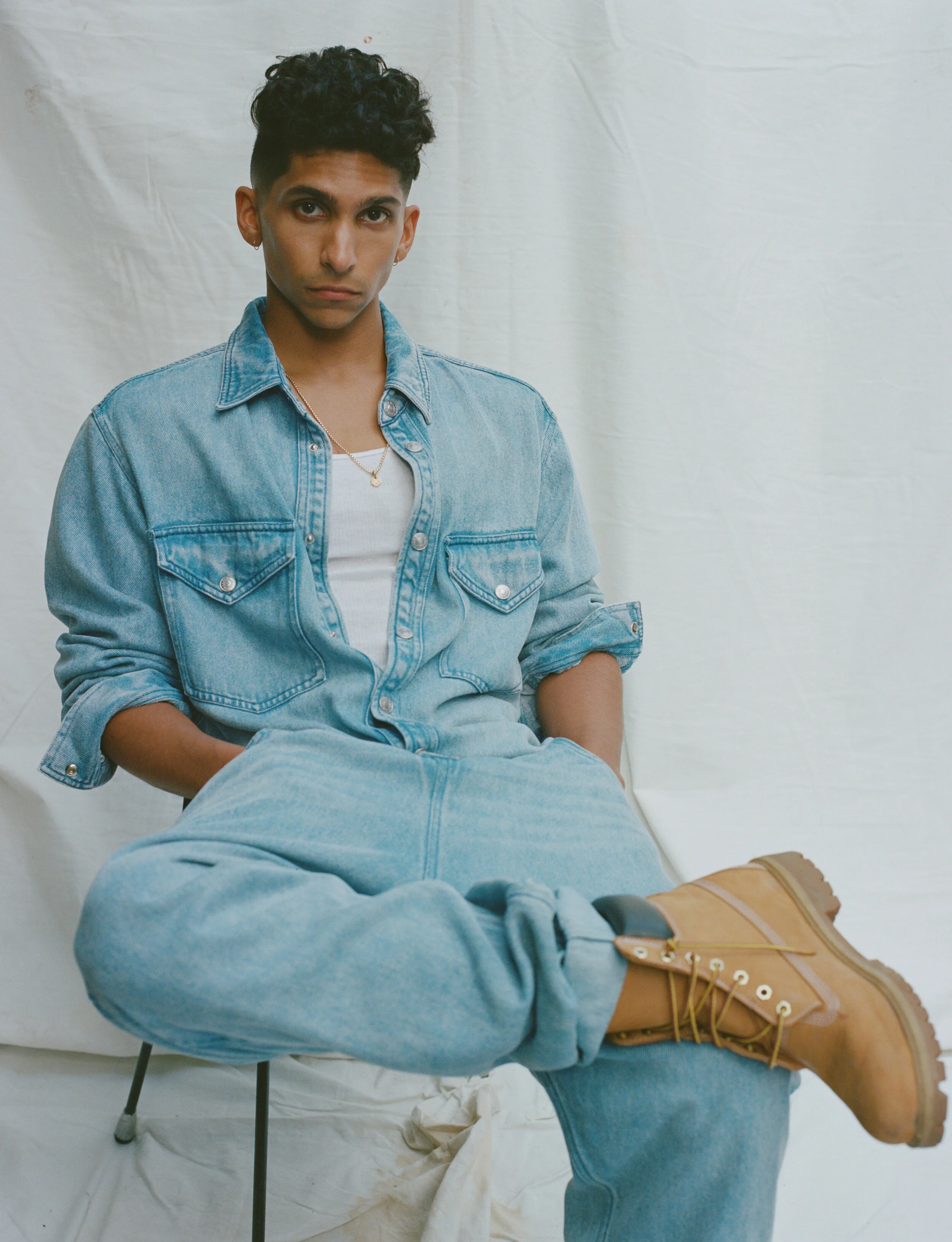 ANGEL BISMARK CURIEL _ BTBonline_BehindTheBlindsMagazine3.jpg