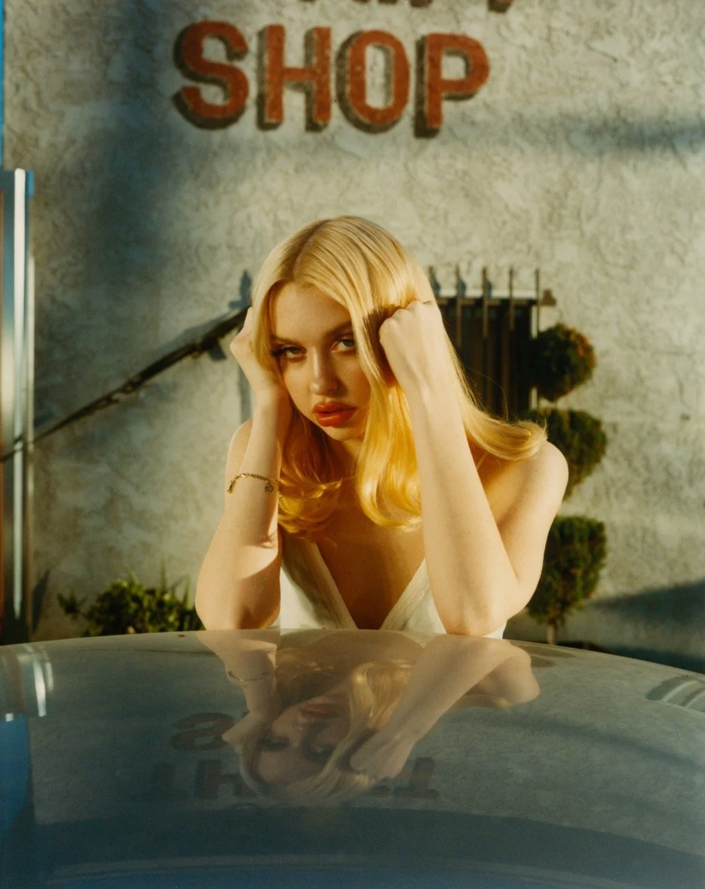 chloenumero16 Large.jpeg