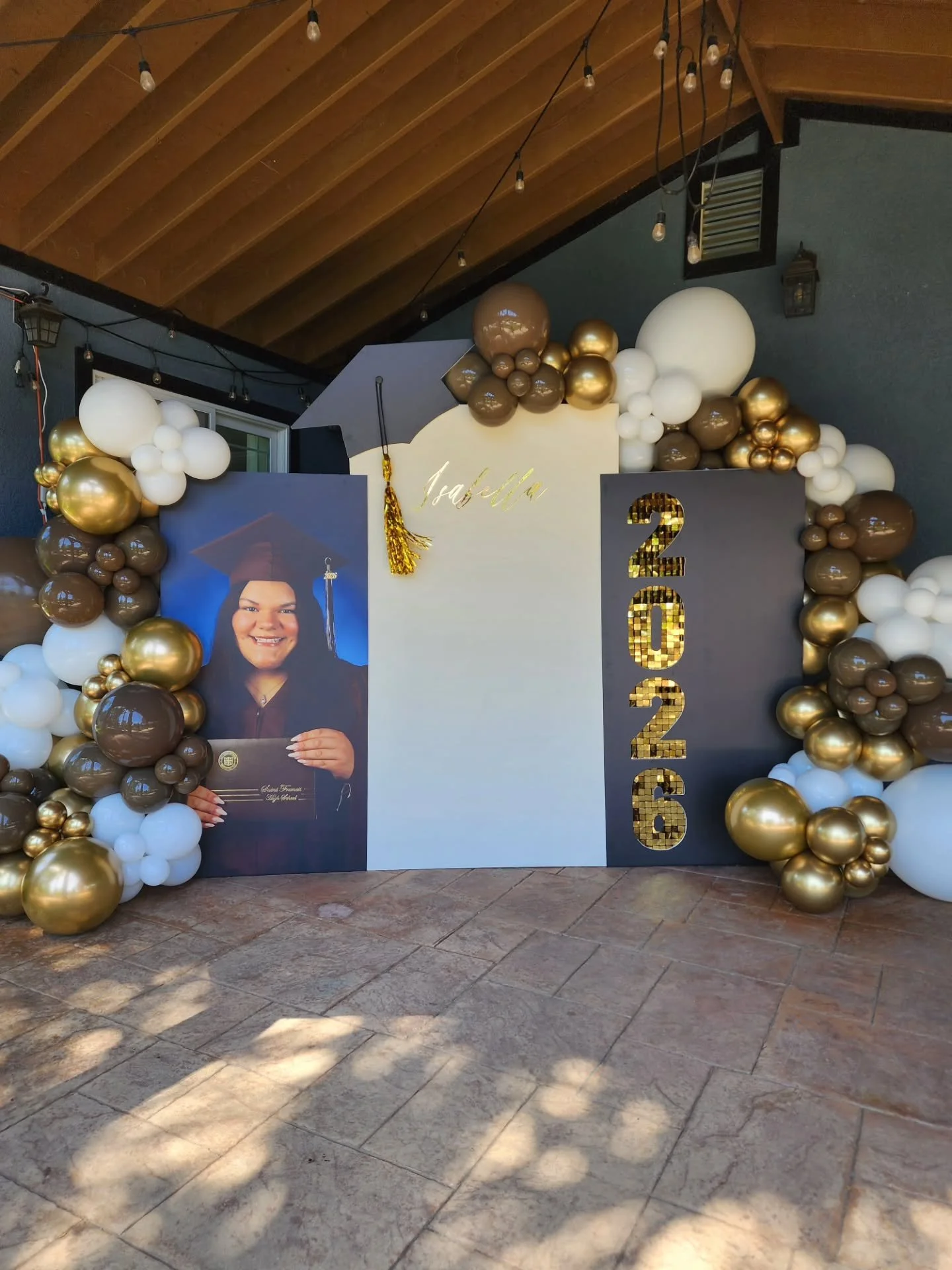 From Quince to Graduation, we love being a part of Isabella's most special celebrations and watching our clients grow. Congratulations! 👩&zwj;🎓🎉
