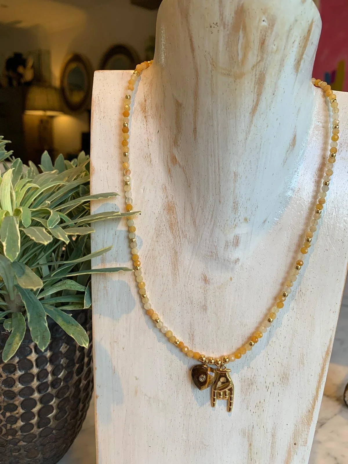 Tiger heart ‘n hand necklace