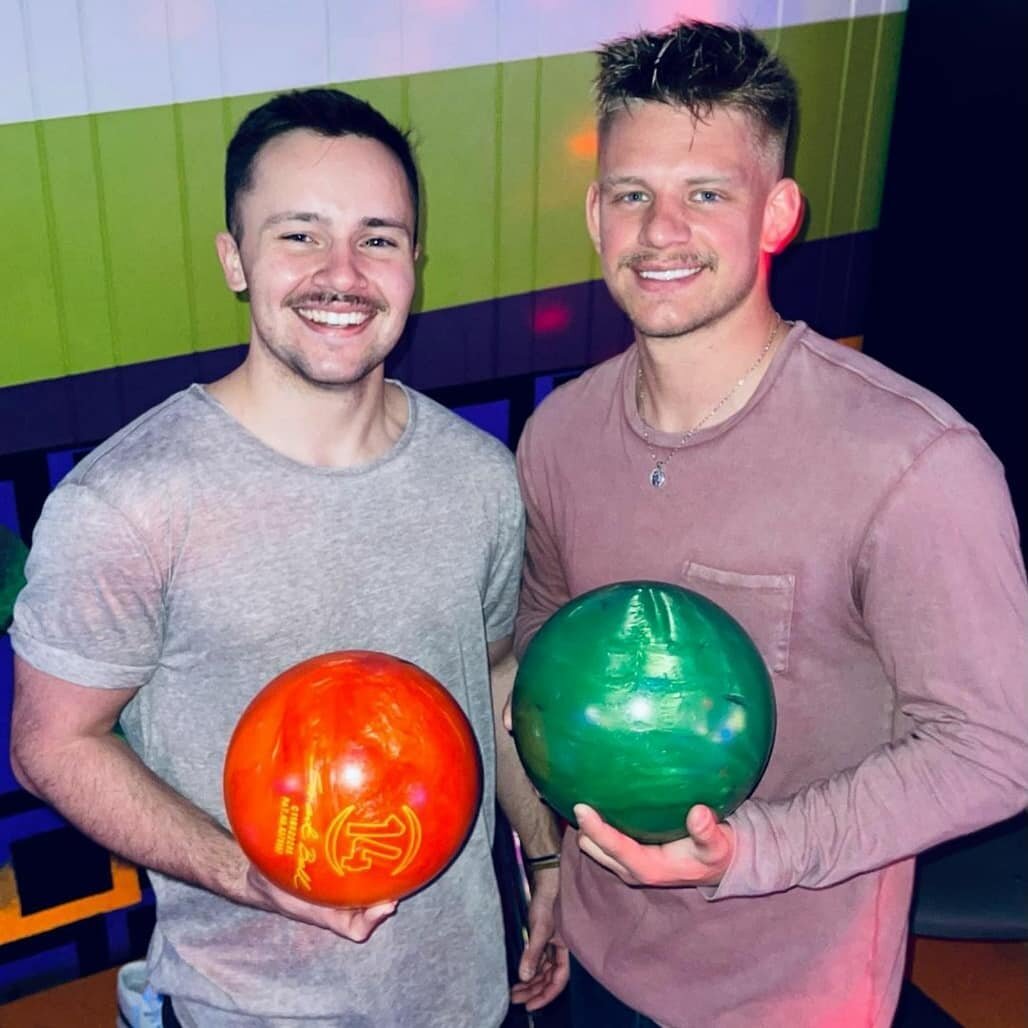 Making your weekend plans?
Here's a suggestion include bowling 🎳 
at the lanes in your scheme!! 

Love this picture from @zacj06 thanks for tagging us this caption too 🤣😂🤣
 ・・・ 
 We usually strike out, but not when we&rsquo;re together

#olympush
