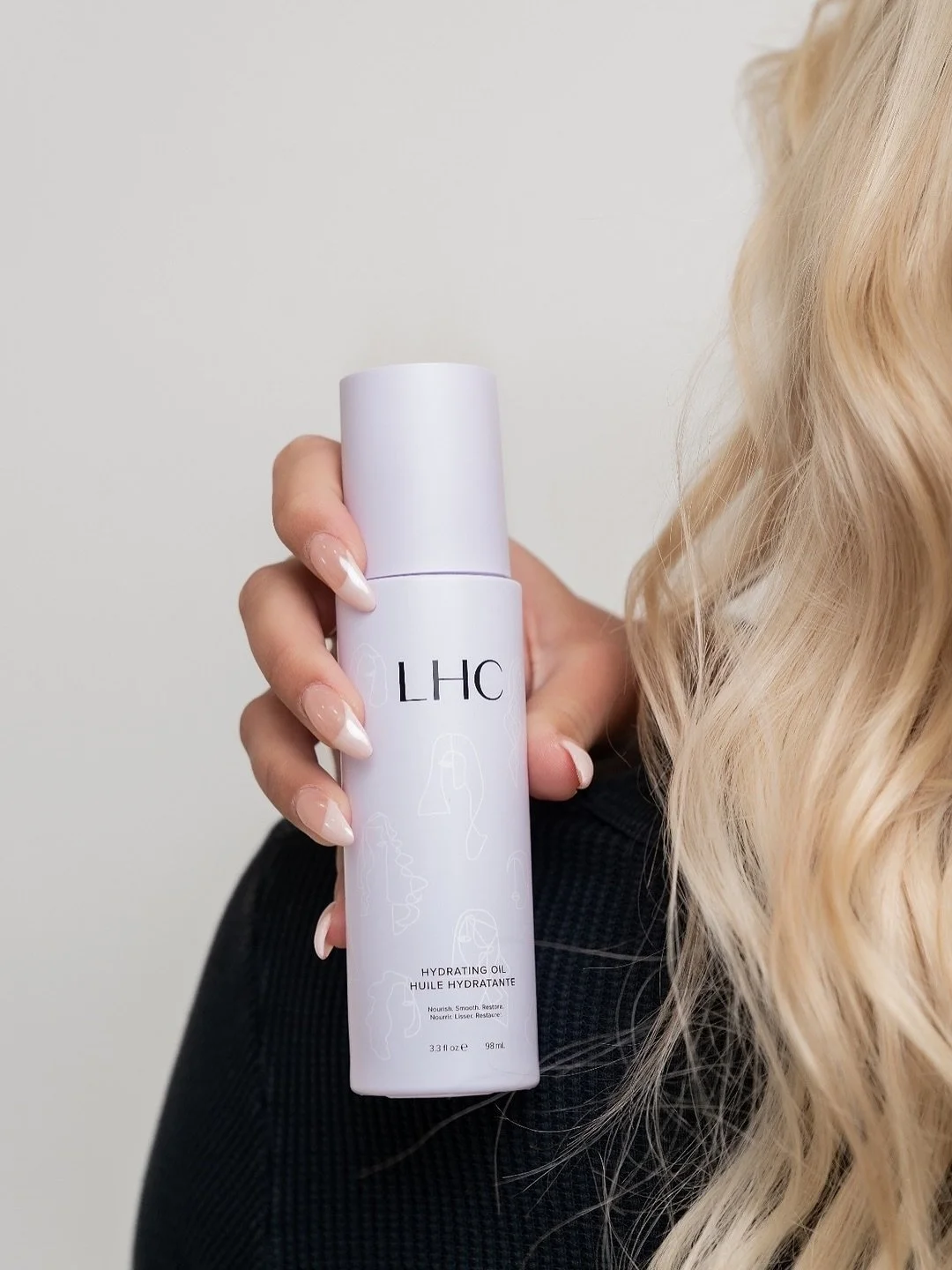 Healthy hair starts here ✨ @laced.hair.care Hydrating Oil delivers shine in every drop!

#GalMedia