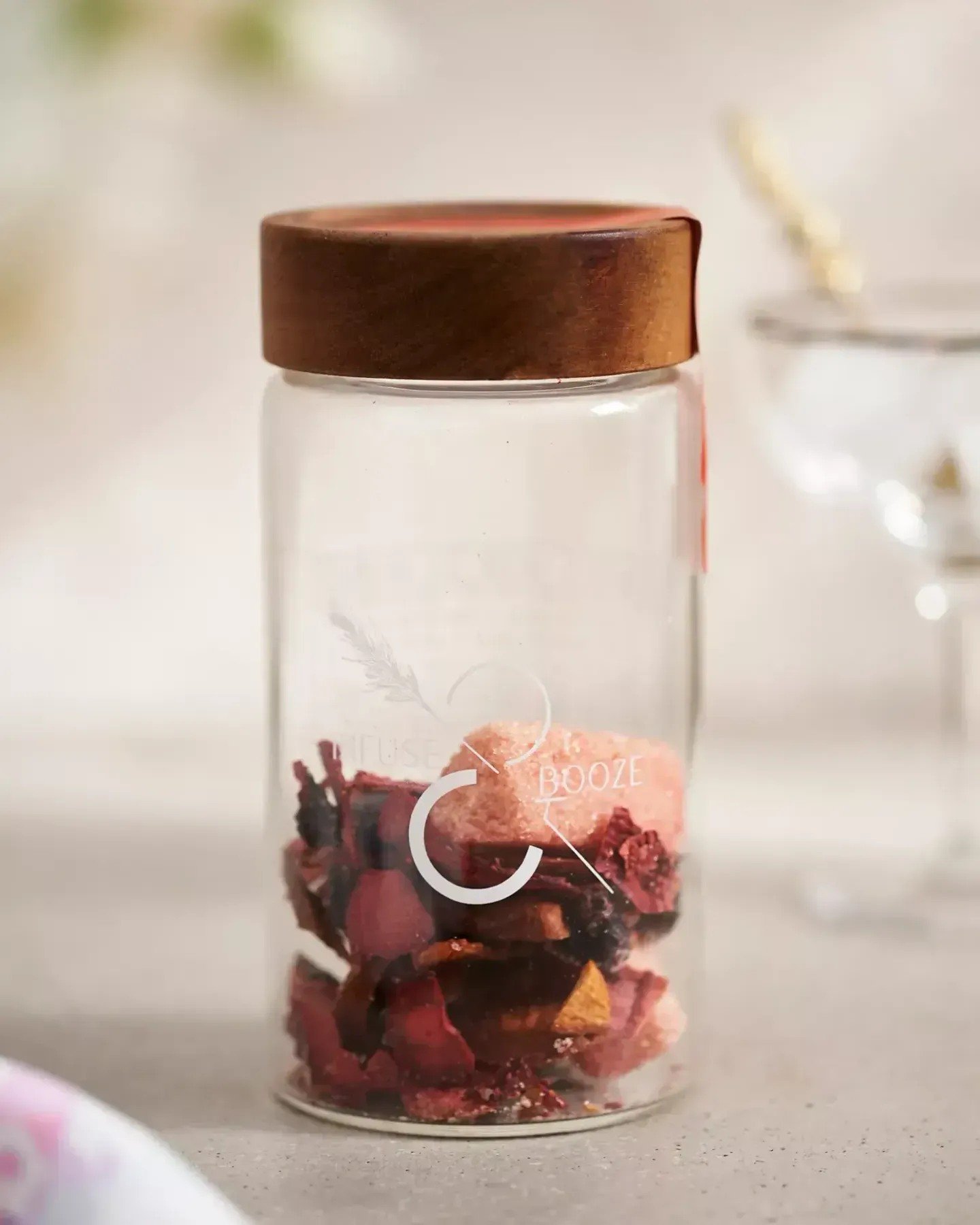 Bar worthy cocktails made easy with @Infuseandbooze because great drinks shouldn&rsquo;t be complicated 🍸

#GalMedia