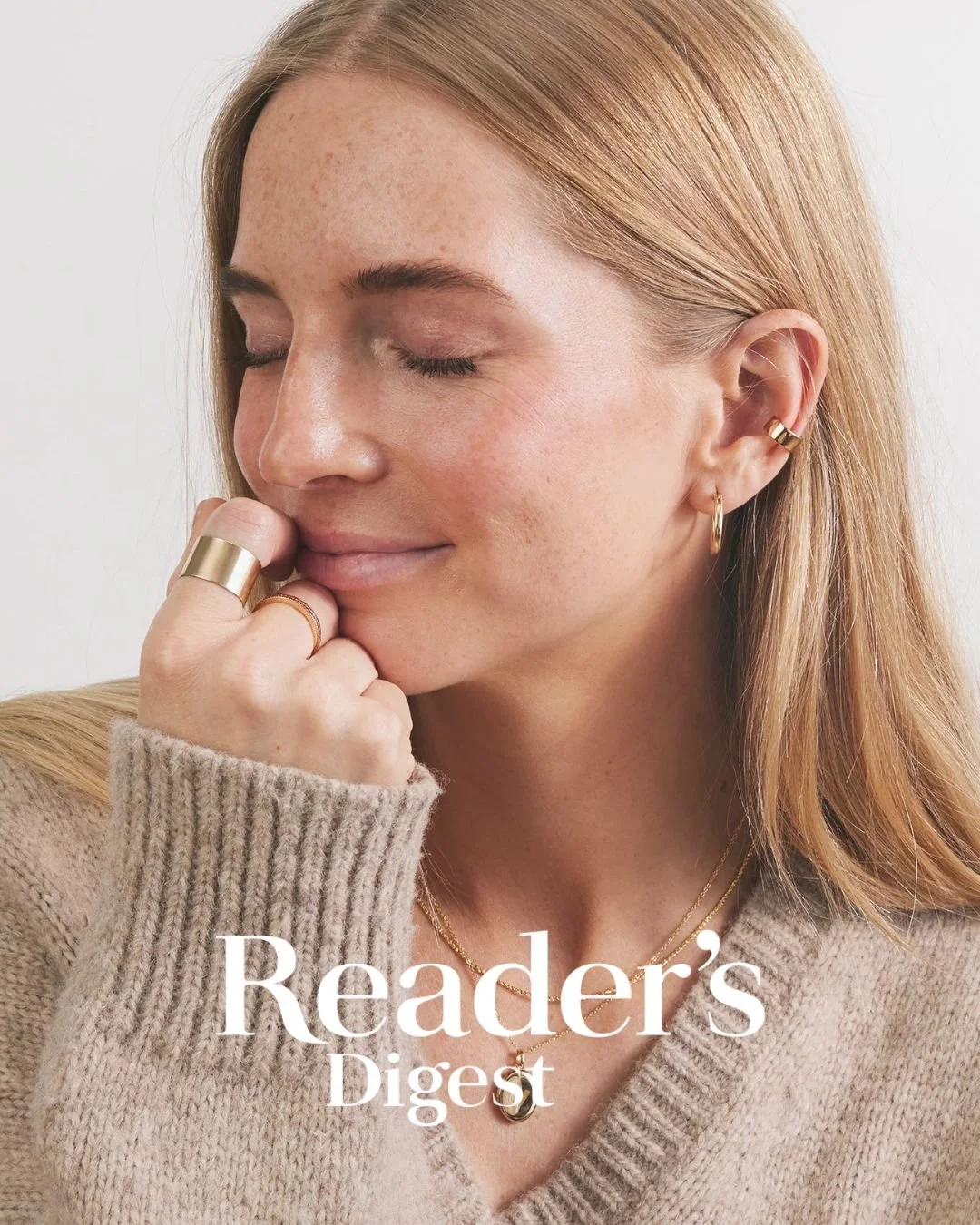 Looking for the comfiest earrings ever? Look no further than @madebymary ✨ According to Reader&rsquo;s Digest, their CZ Bezel Stud Earrings are among the best for naps, sweating, and everything in between!

#GalMedia