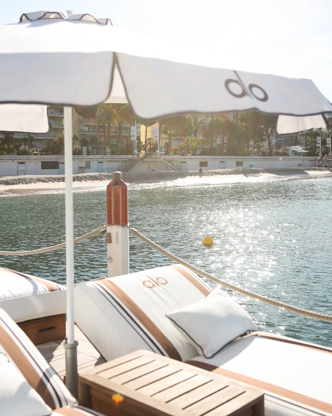 Marketing move we noticed ✨ 

@Alo bringing its wellness-first brand experience to Cannes.

From yoga on the H&ocirc;tel Martinez pier to thoughtfully curated events throughout the festival, every touchpoint felt aligned with the brand&rsquo;s identi