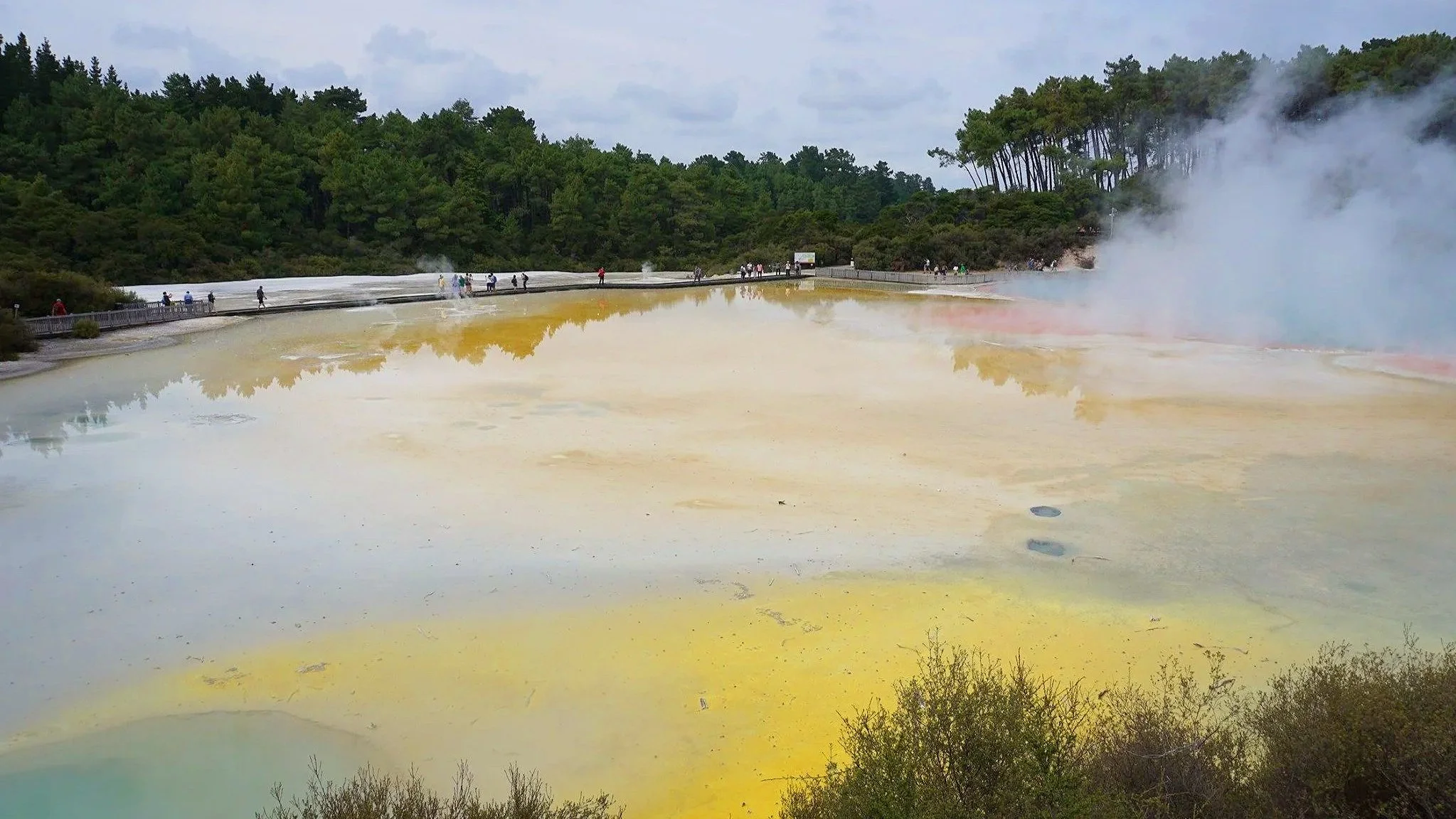 A colorful hot spring in Wai-O-Tapu New Zealand.