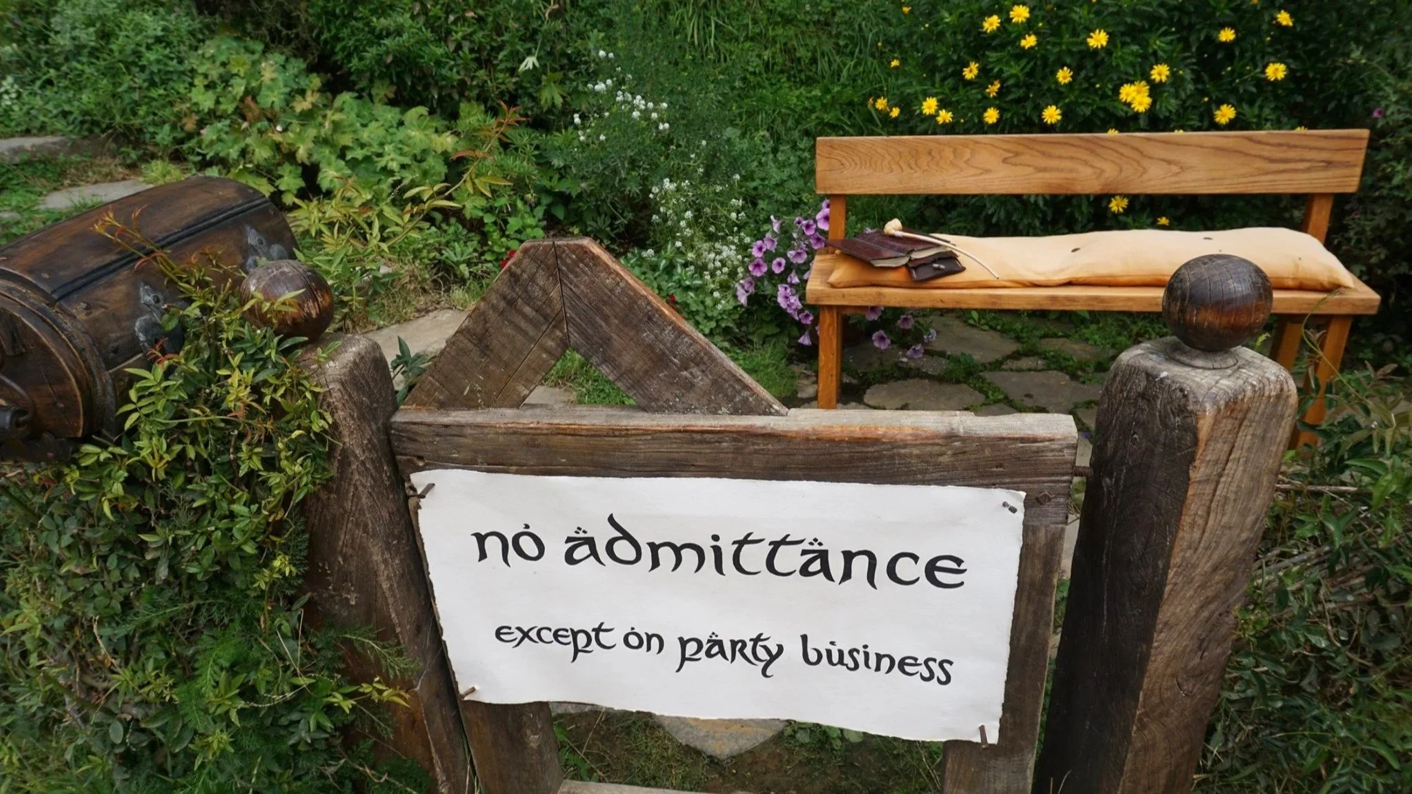 A sign in Hobbiton reads: no admittance except on party business.