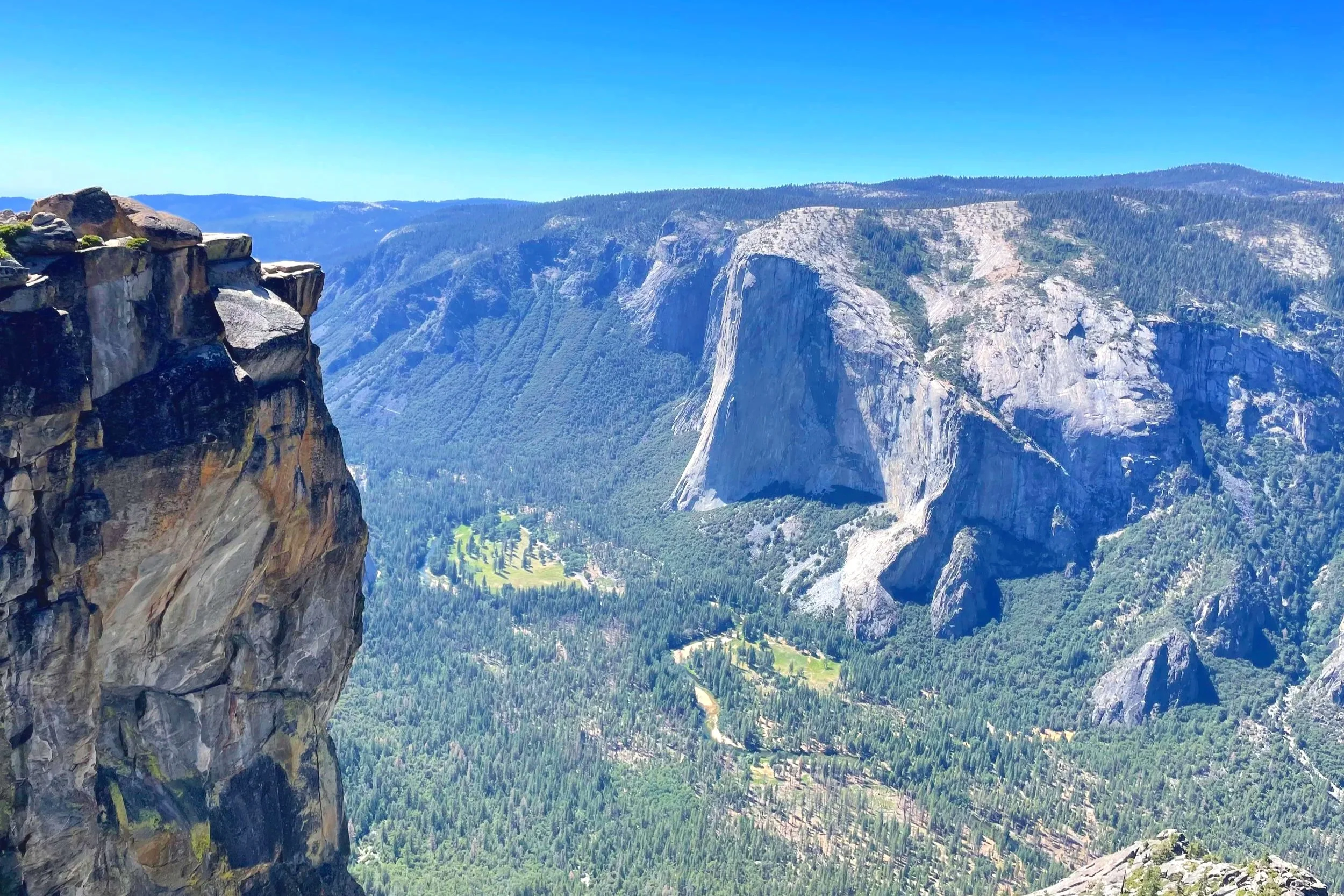 The view of El Capitan and Yosemite Valley from Taft Point.