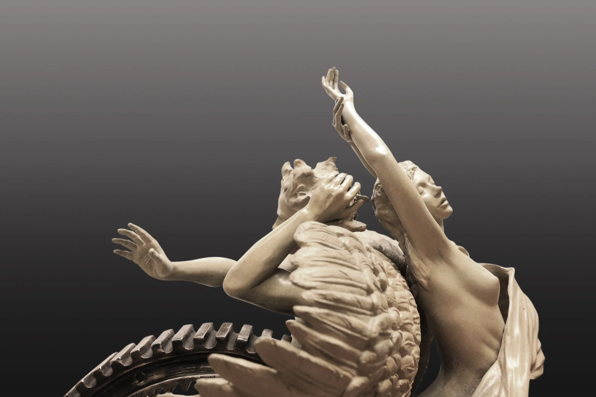 Trust 33x18x22-3.jpg