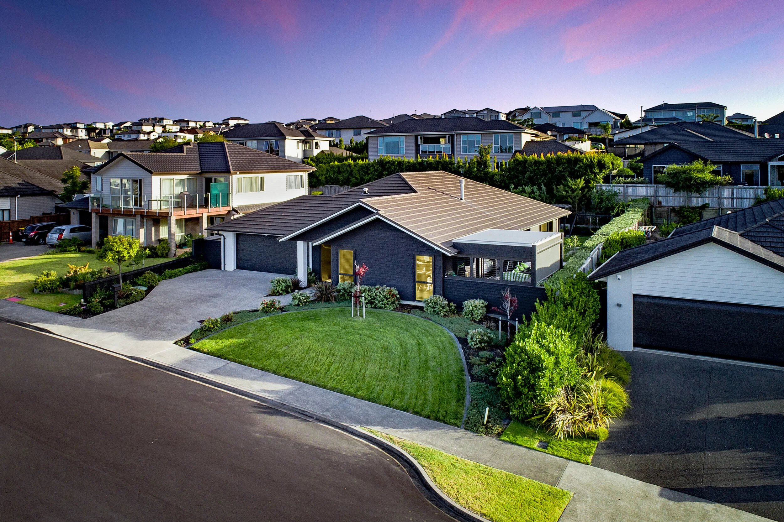 1_6 Emell St (Aerial) - Print.jpg