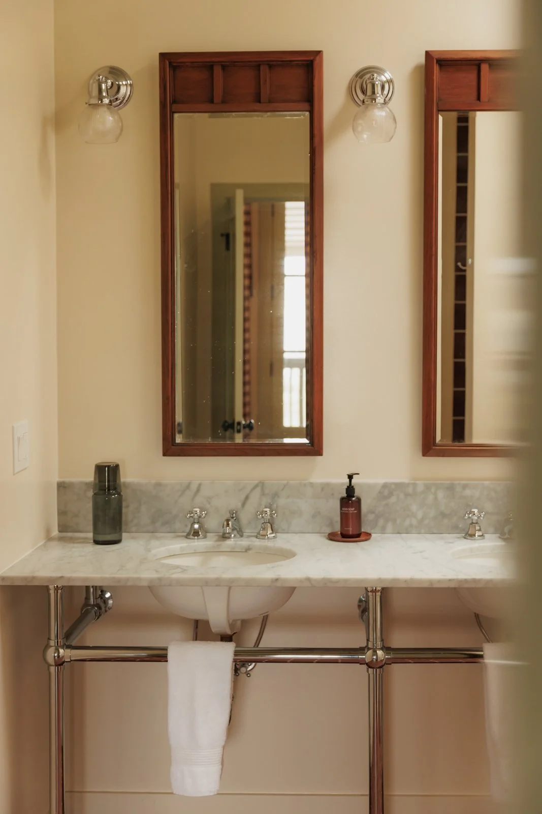 justinealmodovarphotography_roadhousewebsize-6551.jpg