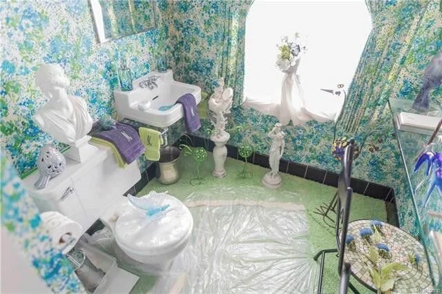 Terrible Real Estate Photo of the Week