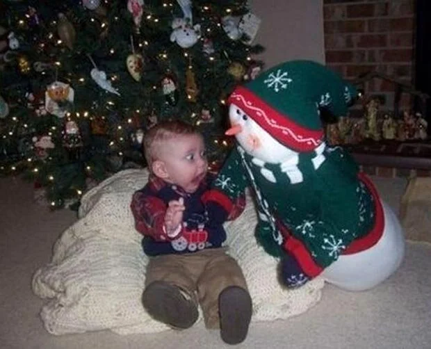 Awkward Christmas Photo of the Week