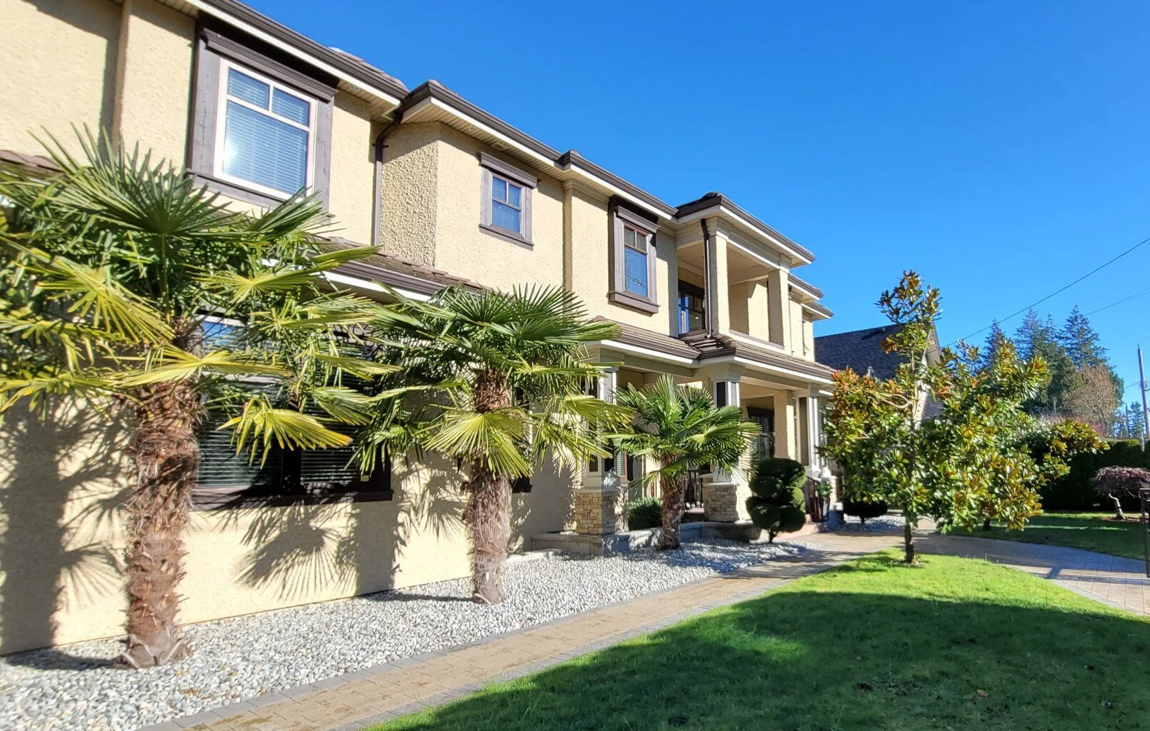 Just Listed: Beautiful Custom Built Home with 2 Suites in Fantastic White Rock Location