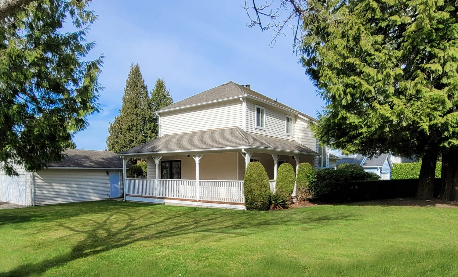 1909 127 Street, South Surrey