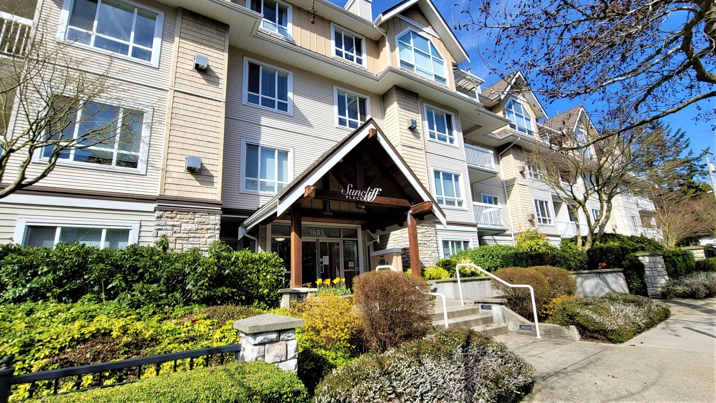 Sneak Peek: Fantastic Ground Floor Condo in Central White Rock Location