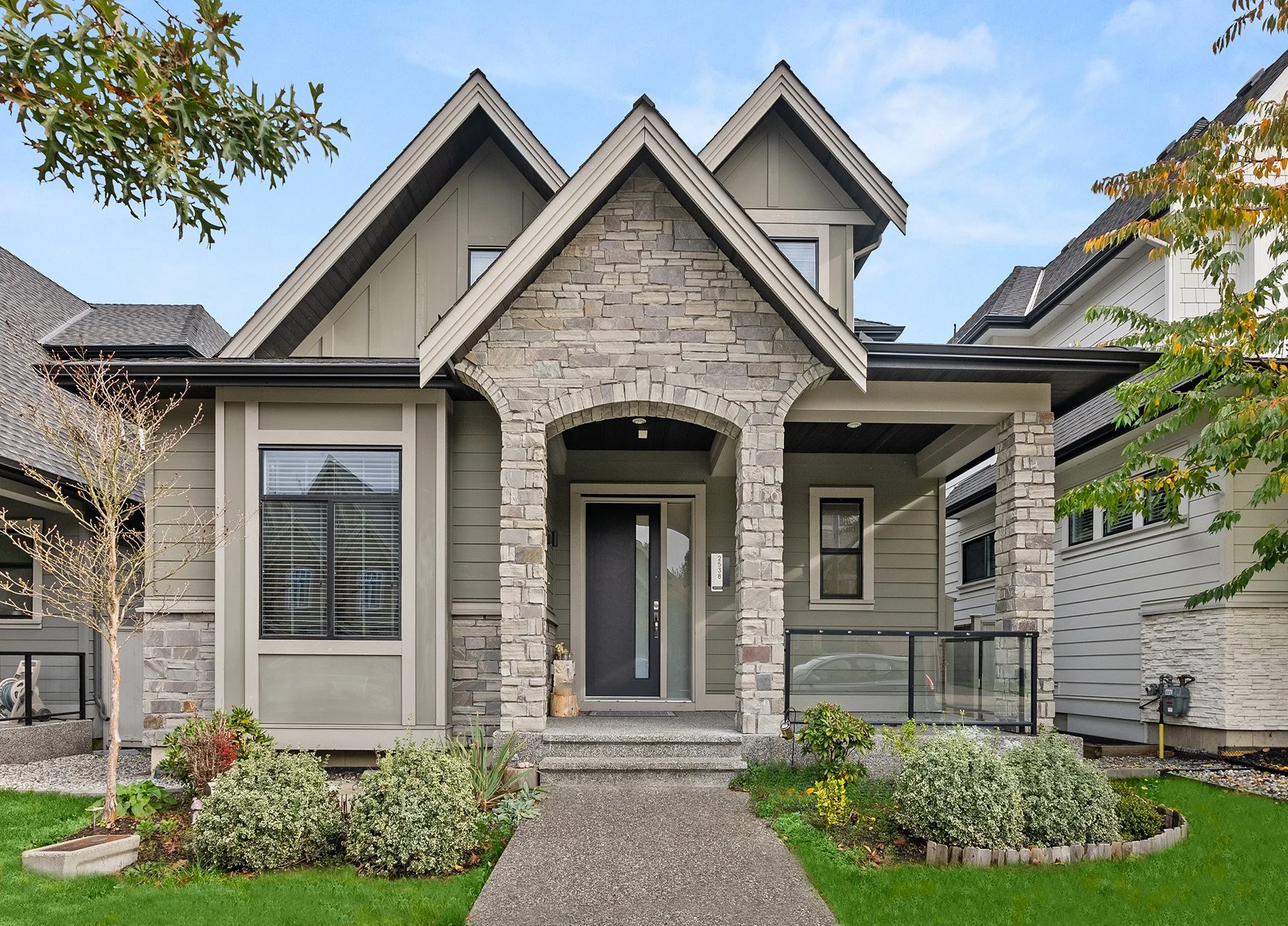 Beautiful Family Home in Fantastic South Surrey Area Now Available