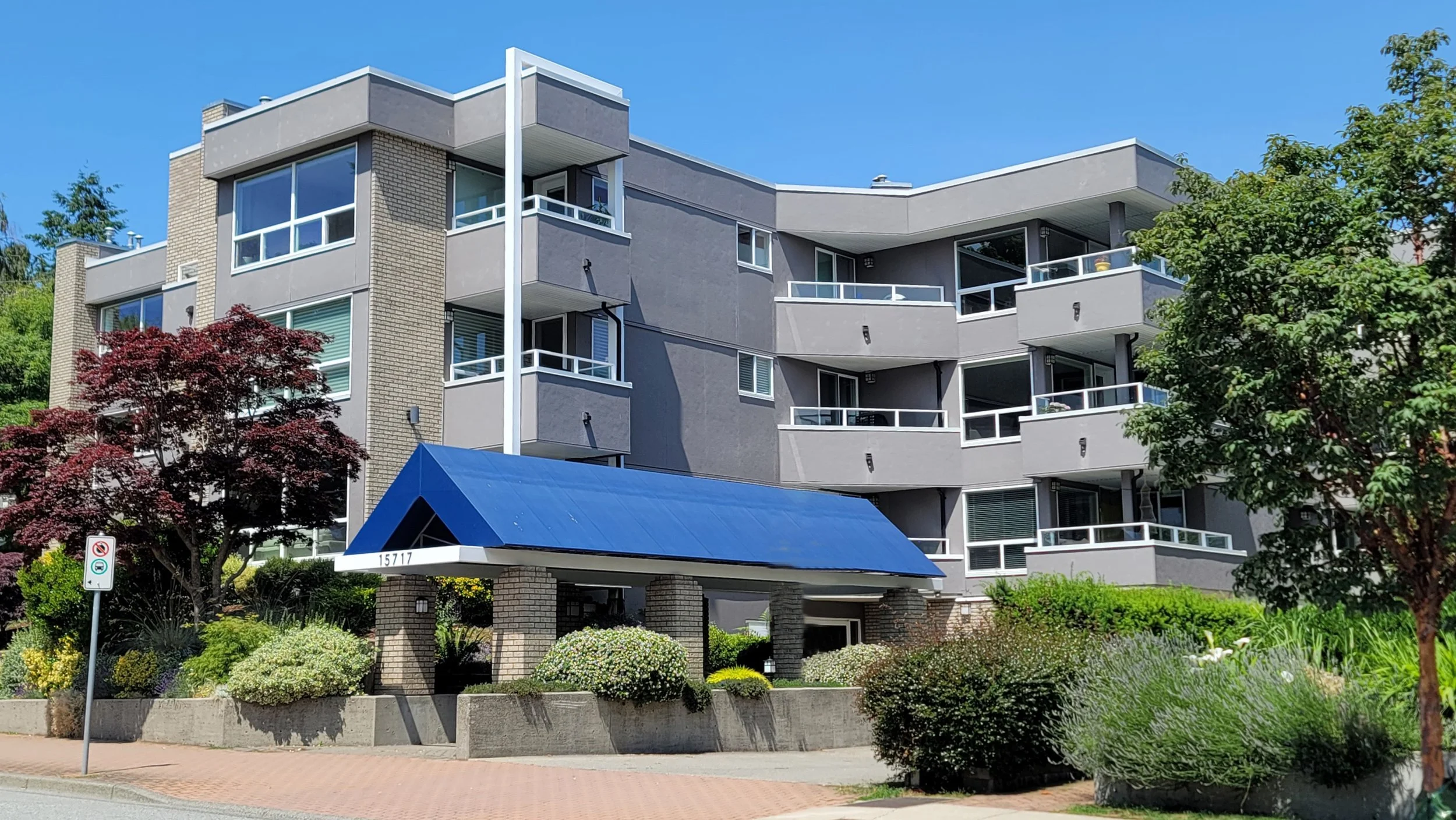 Just Listed: White Rock Condo with Winter Ocean Views &amp; Summer Park Vistas