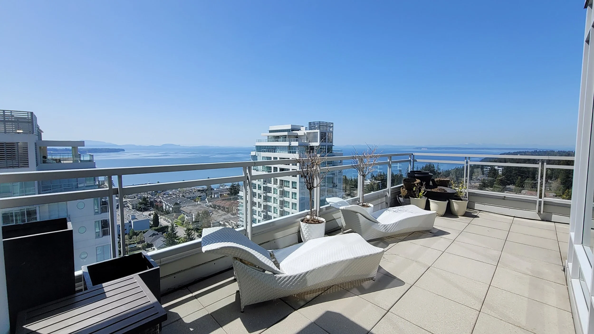 Sneak Peek: Live Above the Clouds in this Gorgeous Ocean View Sub – Penthouse in White Rock