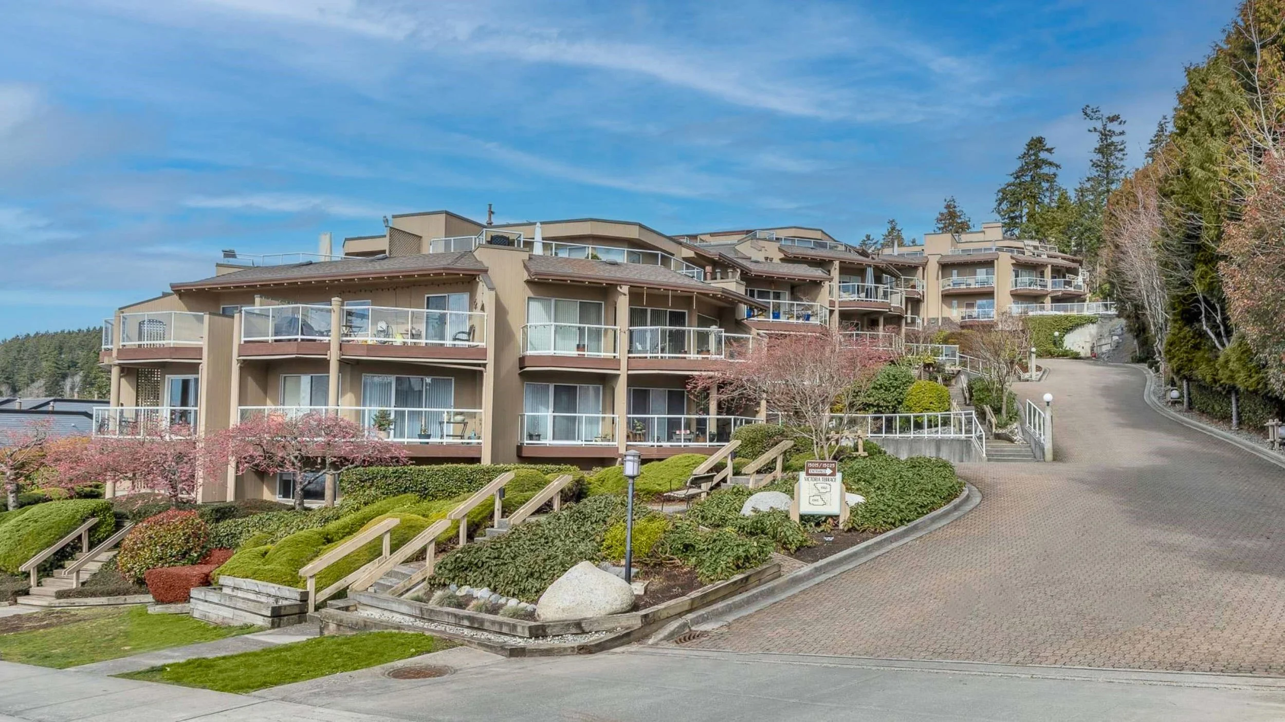 Just Listed: Fantastic Oversized Condo with Incredible Amenities in White Rock