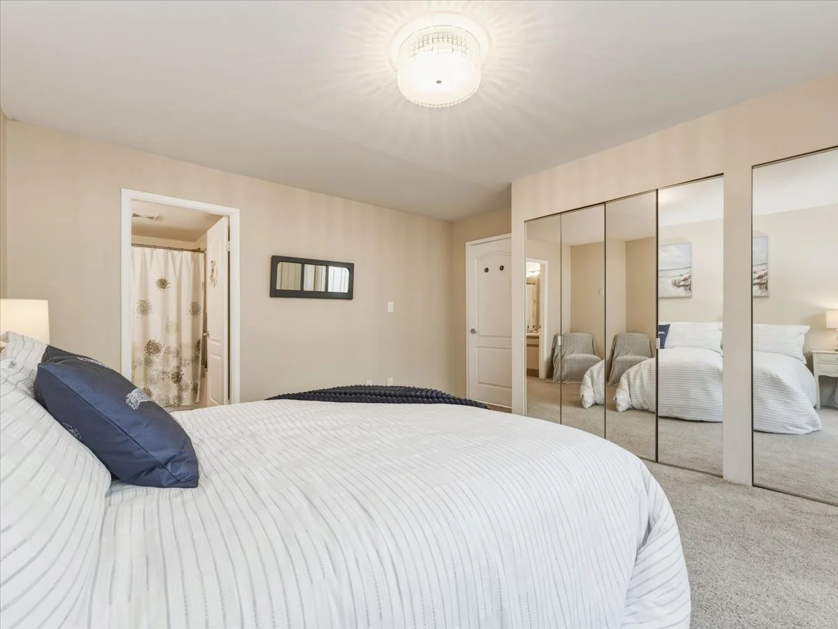 303 15165 Marine Drive photo 13