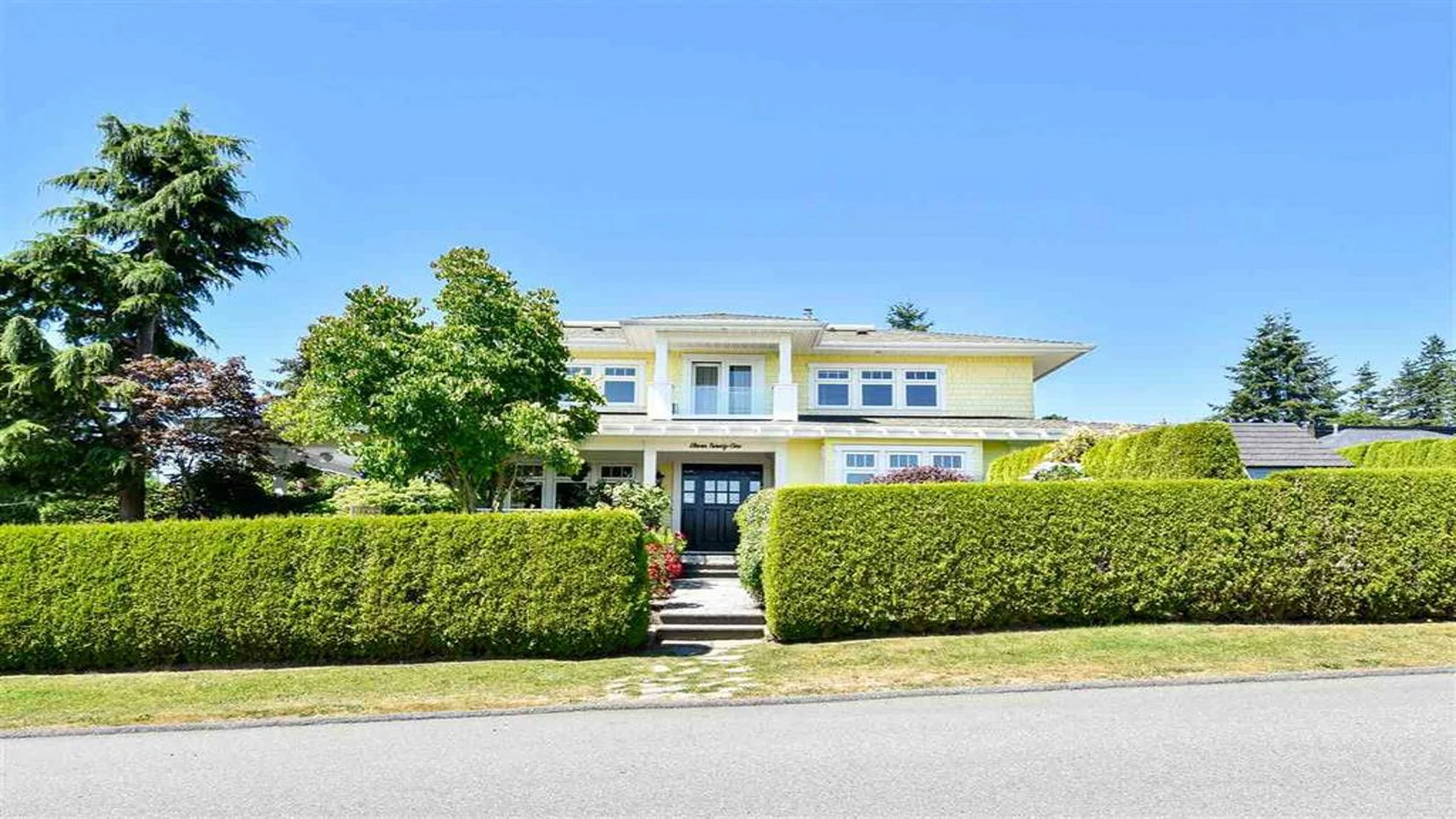 Take a Tour of This Incredible Craftsman Home