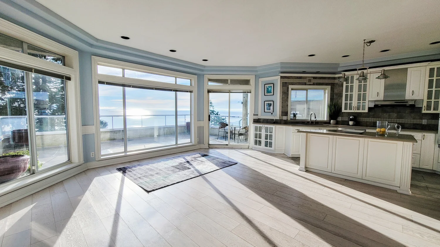14937 Blackwood Lane, White Rock photo 9