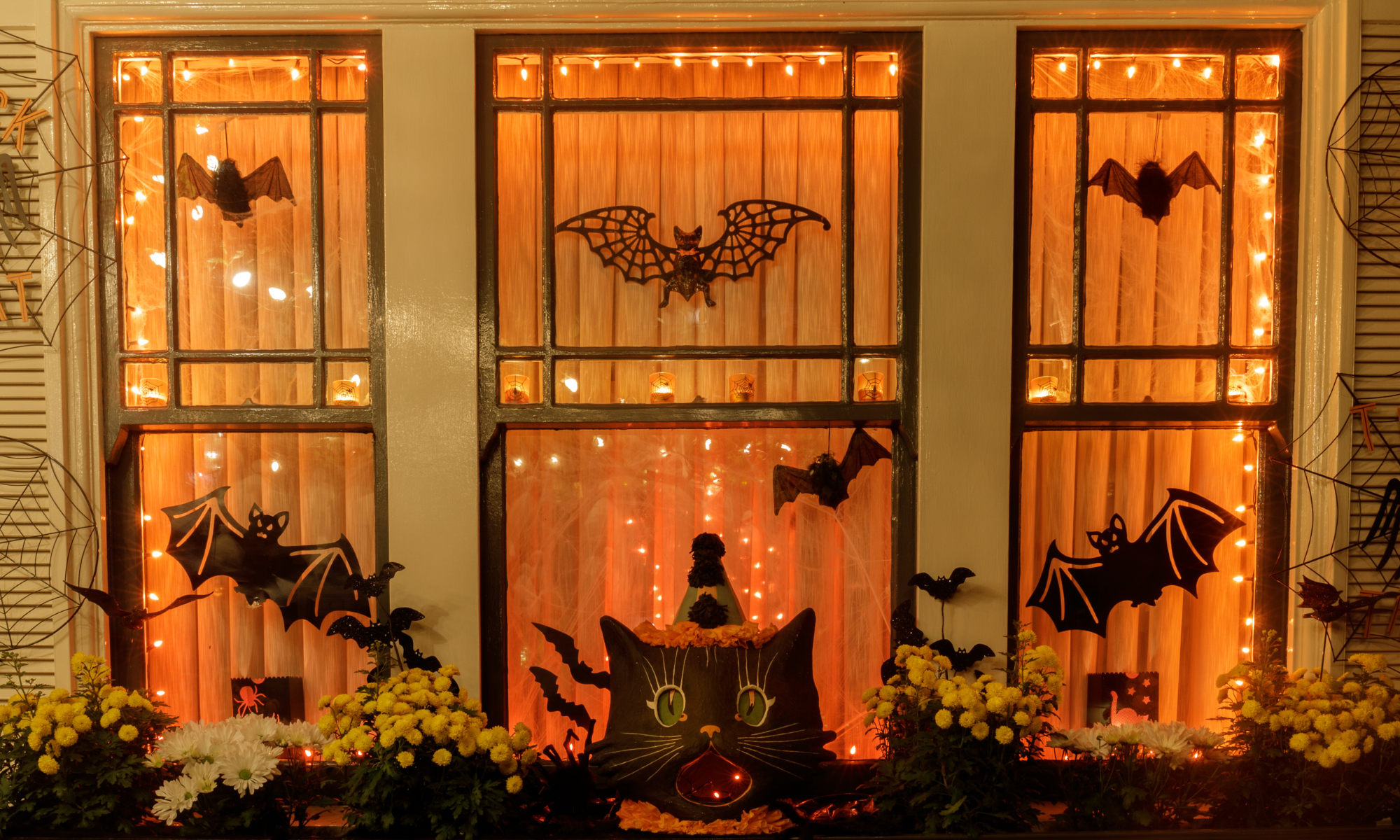 How to Be Spooky and Safe this Halloween