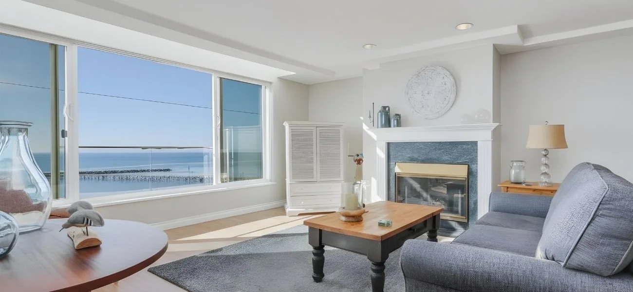 303 15165 Marine Drive
