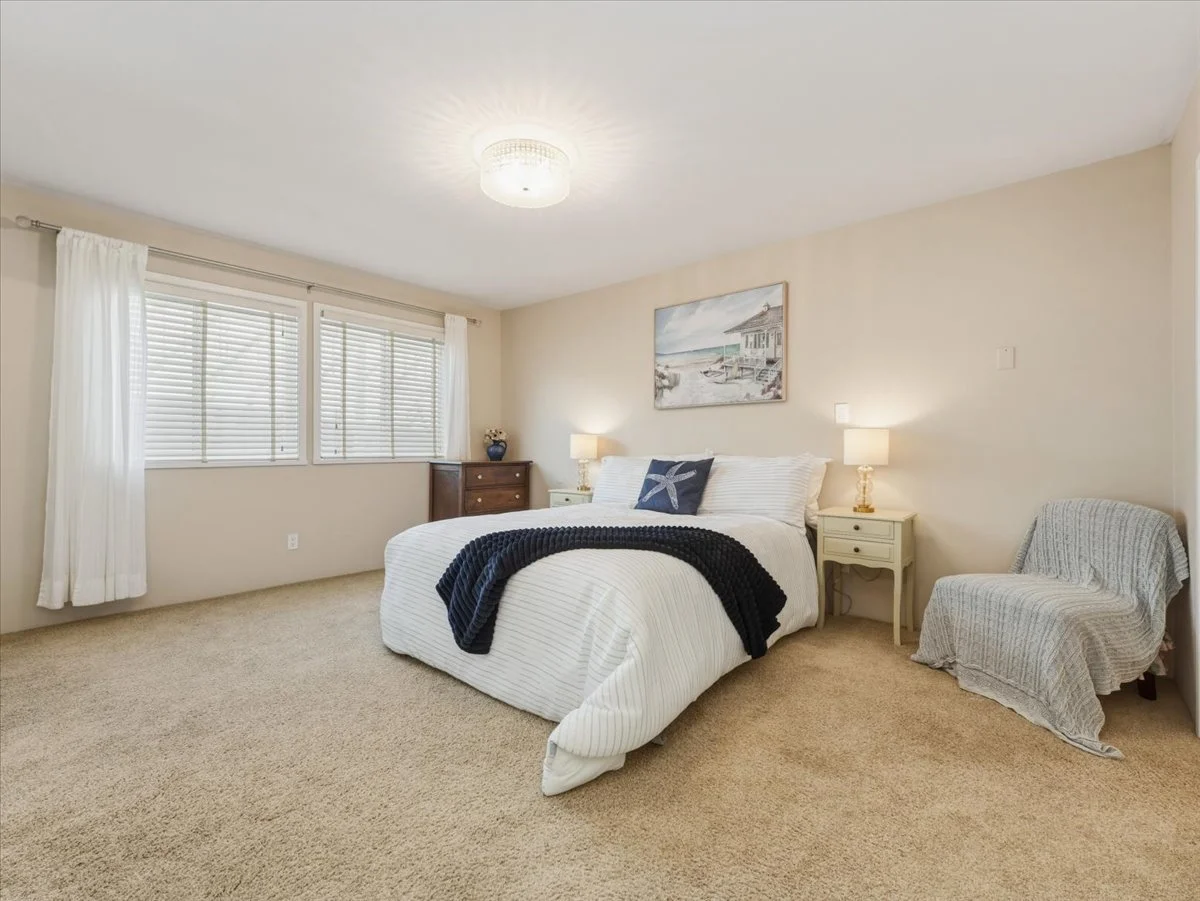 303 15165 Marine Drive photo 12