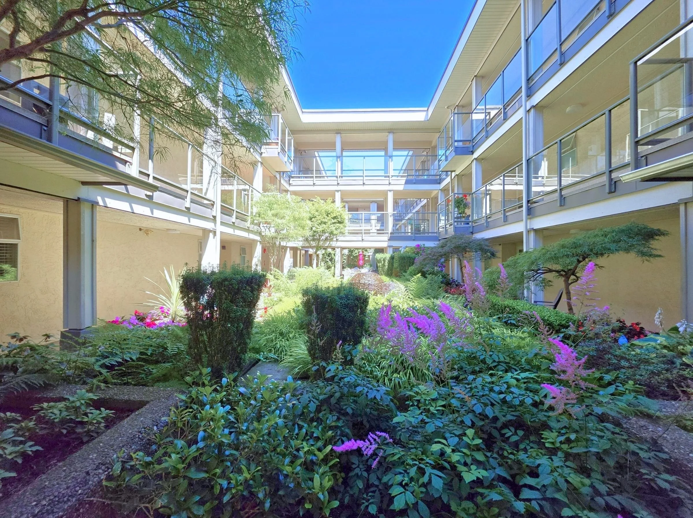 SNEAK PEEK: 303 15255 18TH AVE, South Surrey