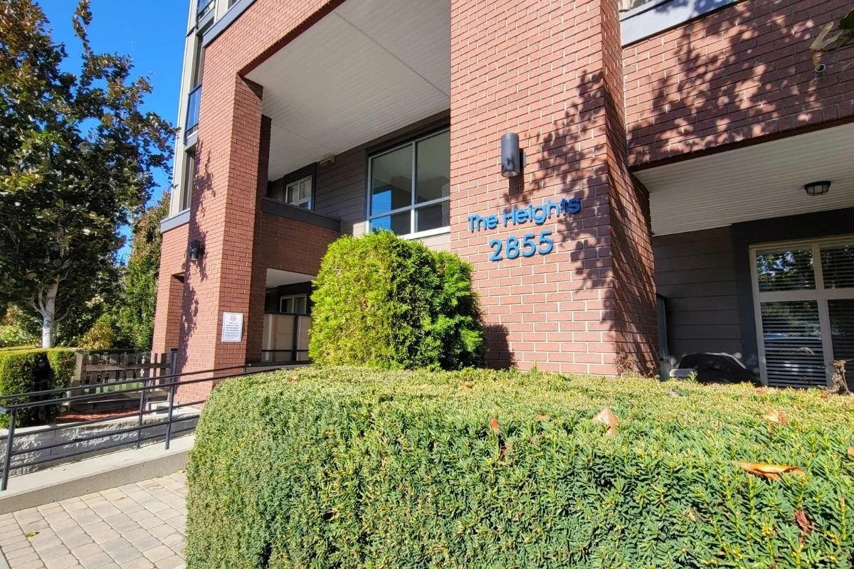 Beautiful Condo Sold in Grandview Heights
