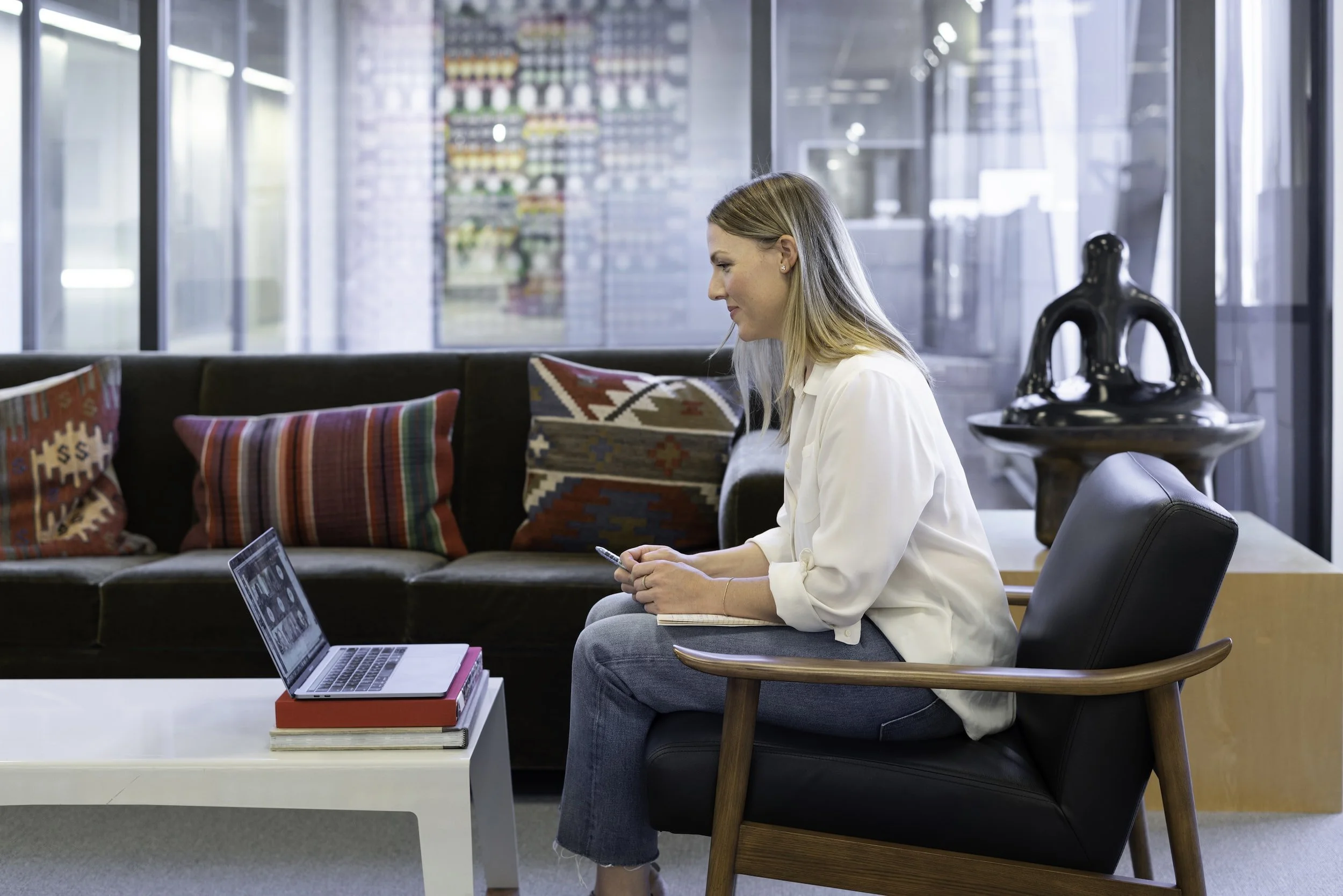 How to Lead a Remote Brainstorming Session With Your Team 