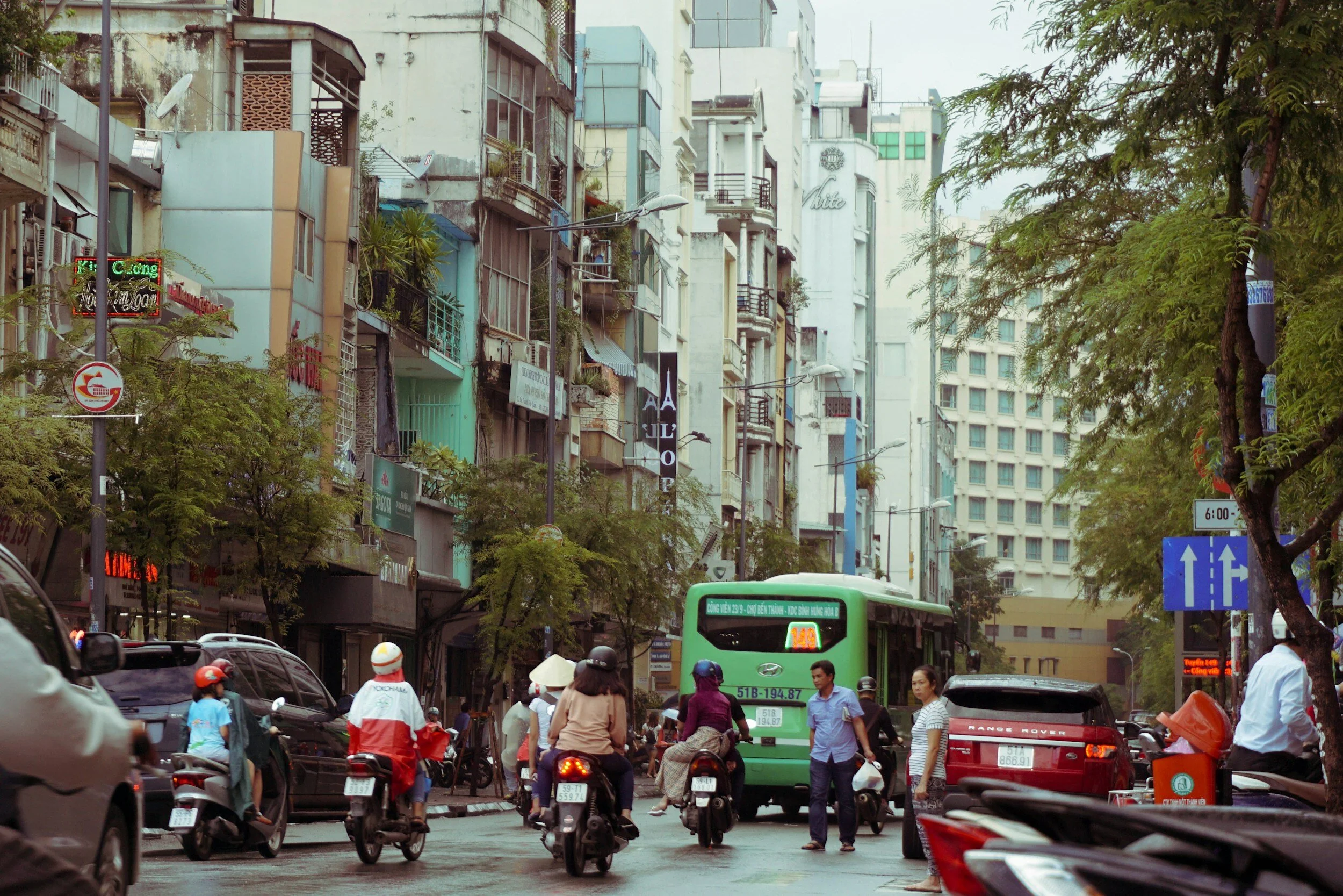 Working Remotely in Ho Chi Minh City, Vietnam: The Adventurely Mini Guide
