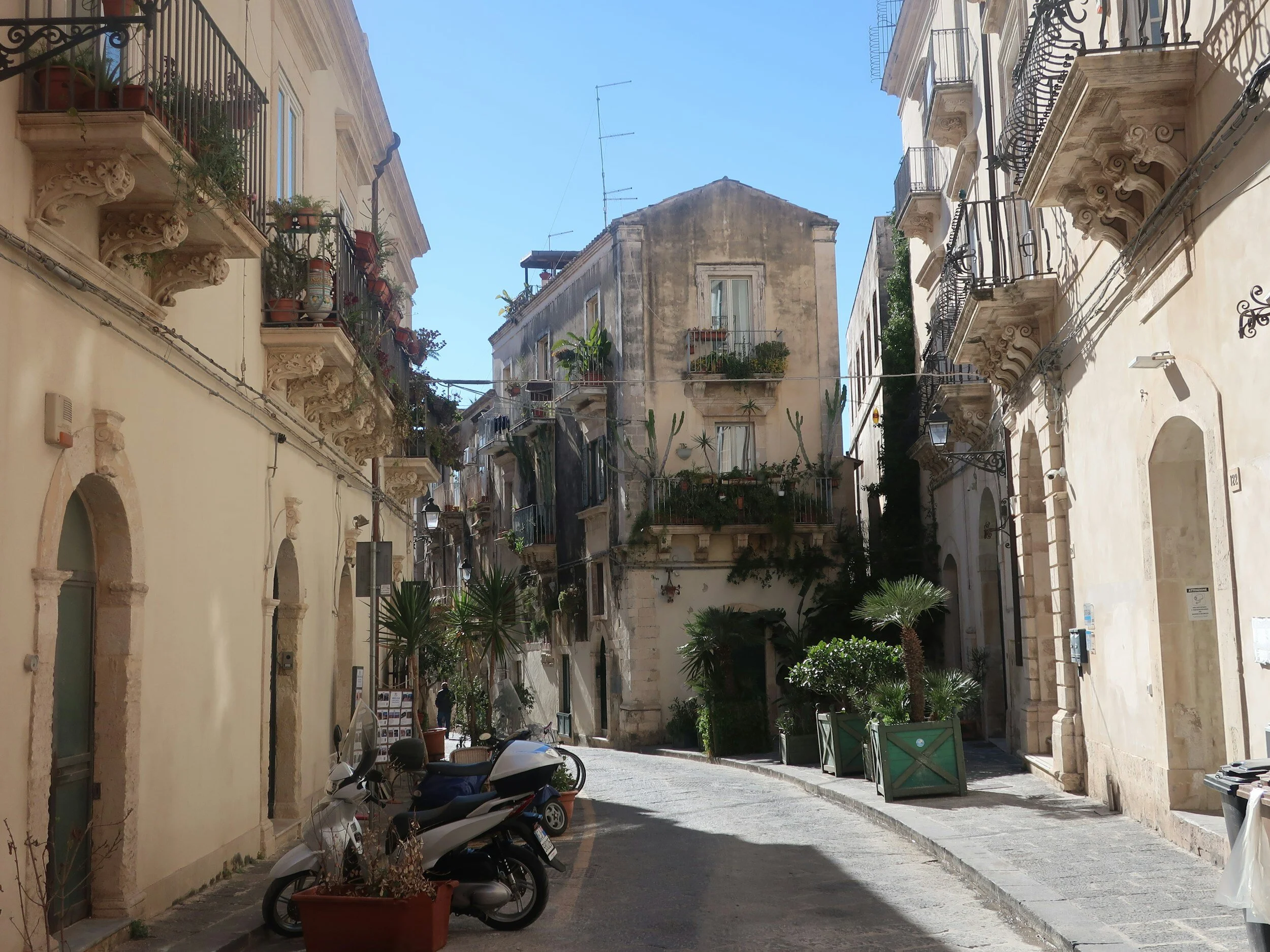Digital Nomading in Siracusa, Sicily Italy 