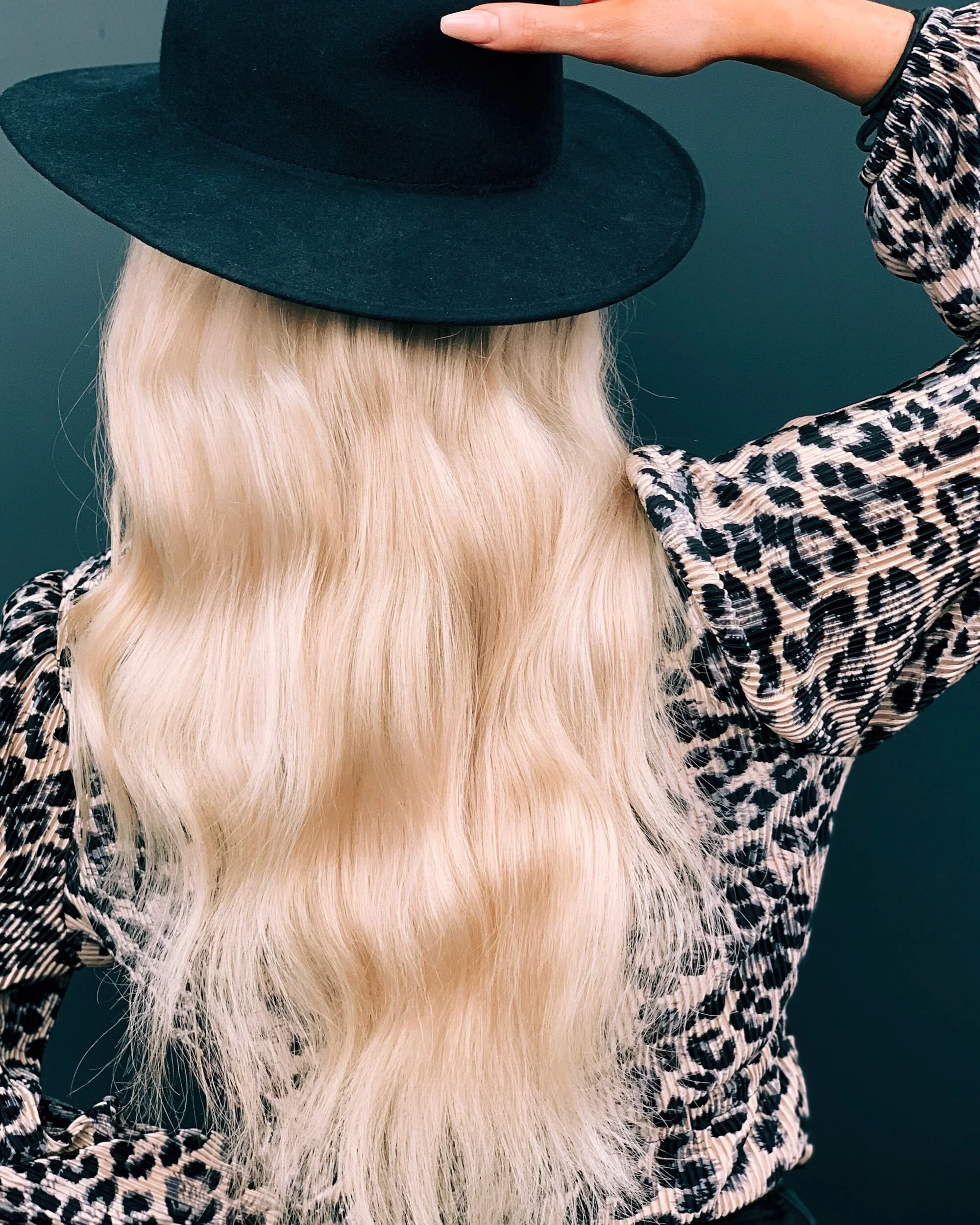 Hiustenpidennysten hoito-ohje Kampaamo Helsinki