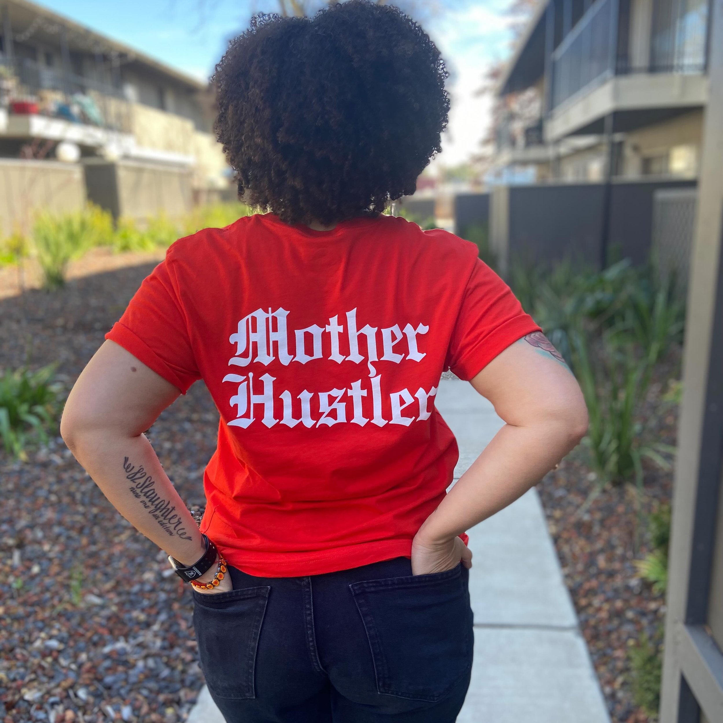 Limited sizes available in the Poppy Red MH tee. 2X - 3X.
Should we restock this one soon? Let us know in the comments. ❤️♾️🖤

#infinitethreadsclothing #motherhustler #infinitebeauty #hugyourhomegirls#mamadontplay #powerfulandmagical #legendaryqueen