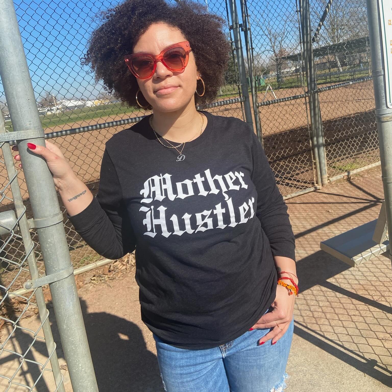 Knock this weekend outta the park😎💥♾️🖤

#infinitethreadsclothing #motherhustler #infinitebeauty #hugyourhomegirls#mamadontplay #powerfulandmagical #legendaryqueen