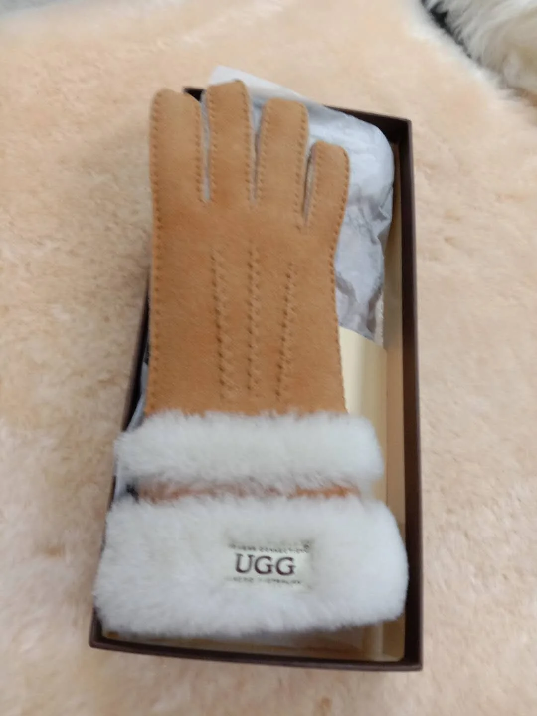 *Ozwear UGG Lady Sheepskin Glove Chestnut