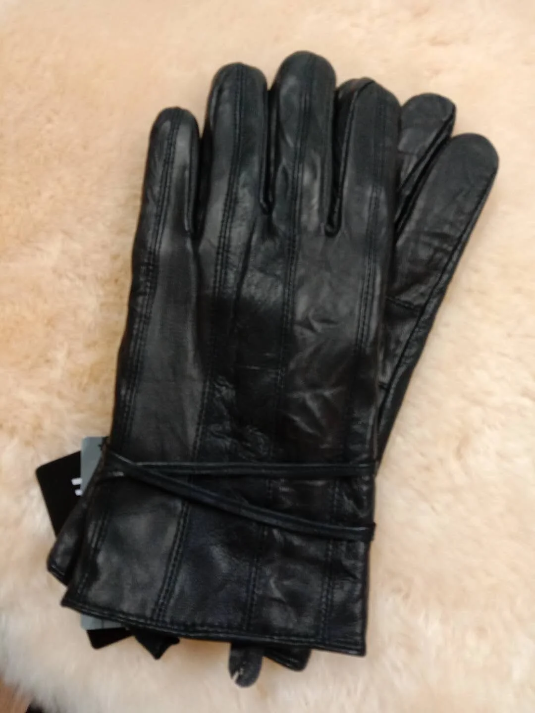 Ozwear Lady Lambskin Cuff Glove Black