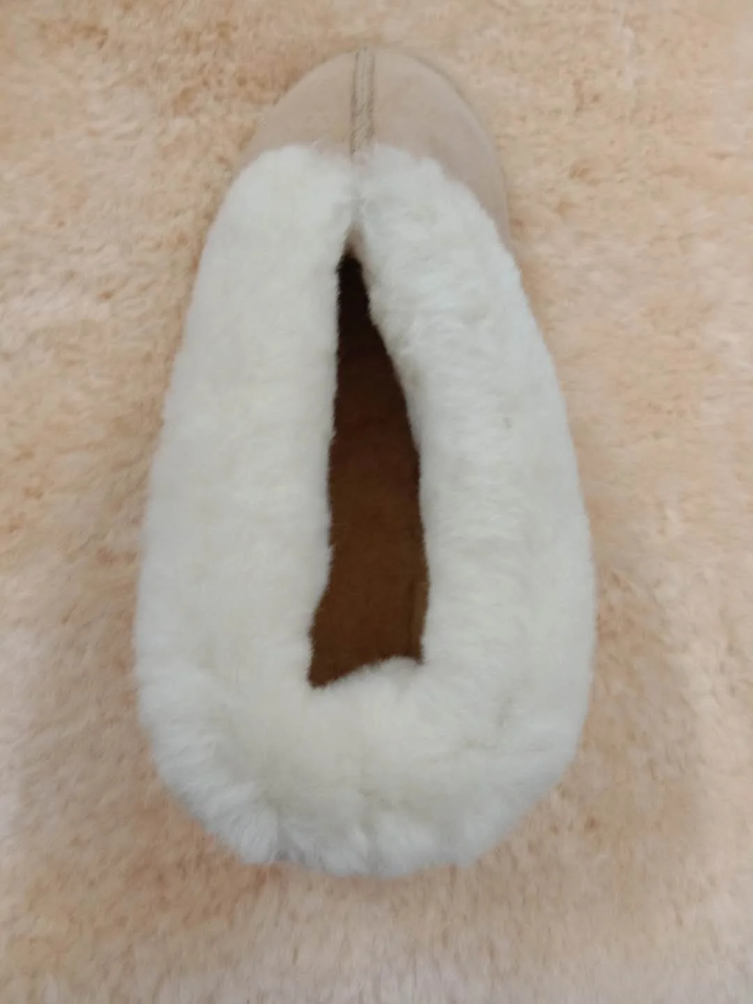 *Artemis UGG Lady Slipper