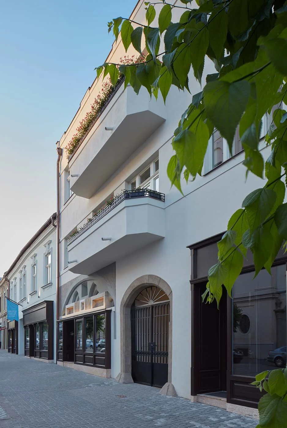 Blog_Gallery_Vertical_12_0002_Vallo_Sadovsky_Architects_Nadvorie_BoysPlayNice_49.jpg