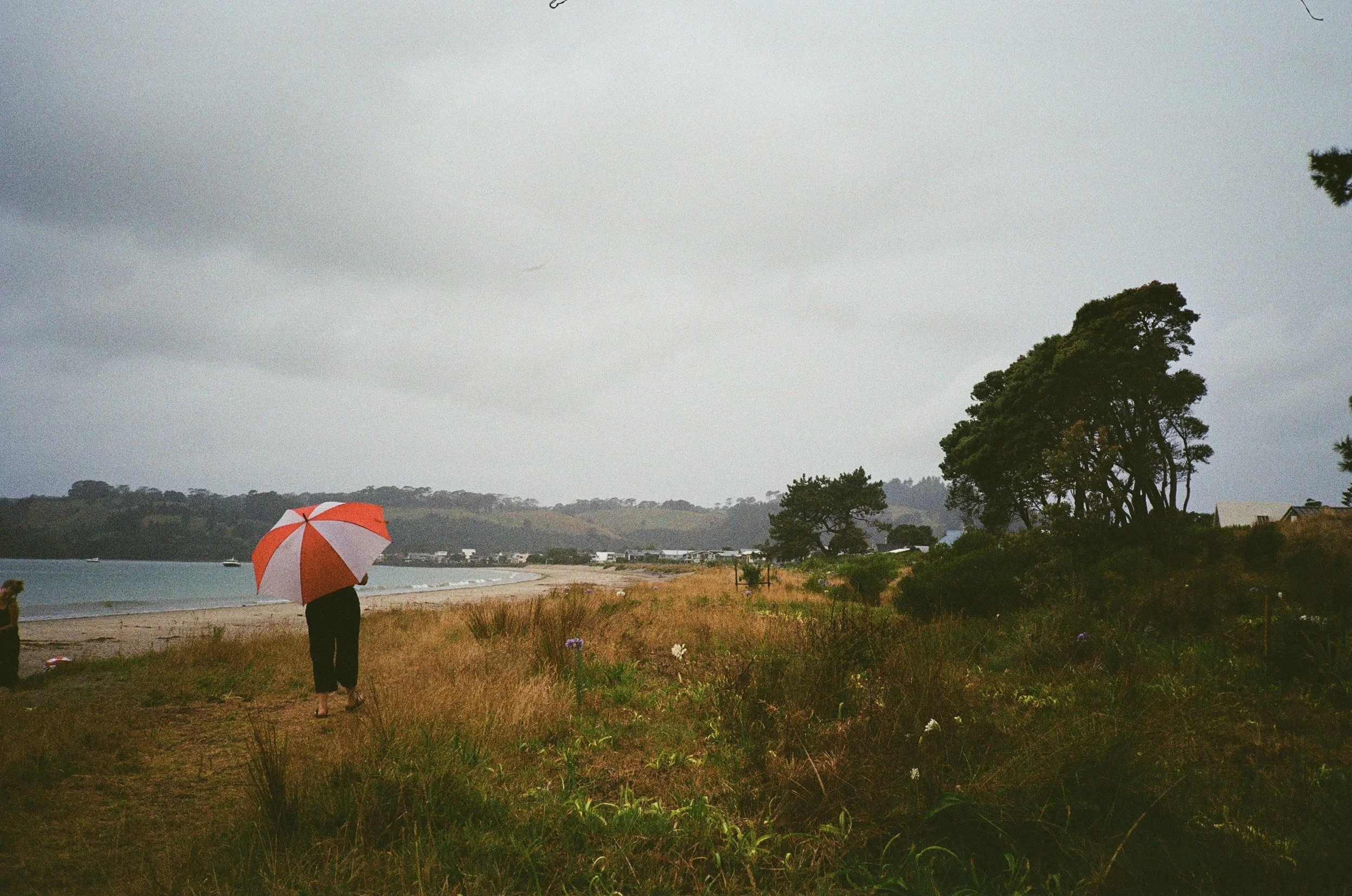 (Cooks Beach) - our first rainy night